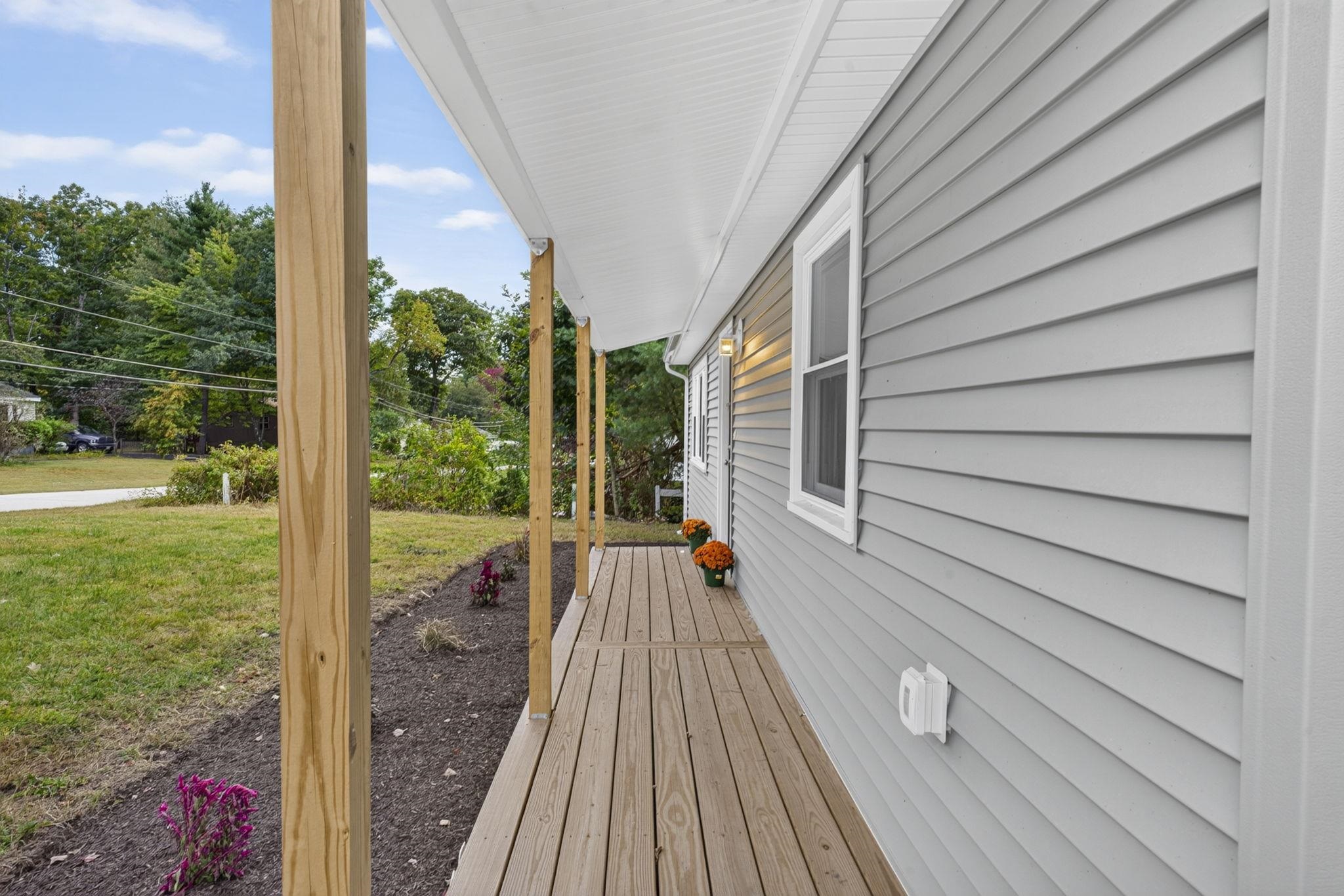 10 Bradford Drive Property Photo 2