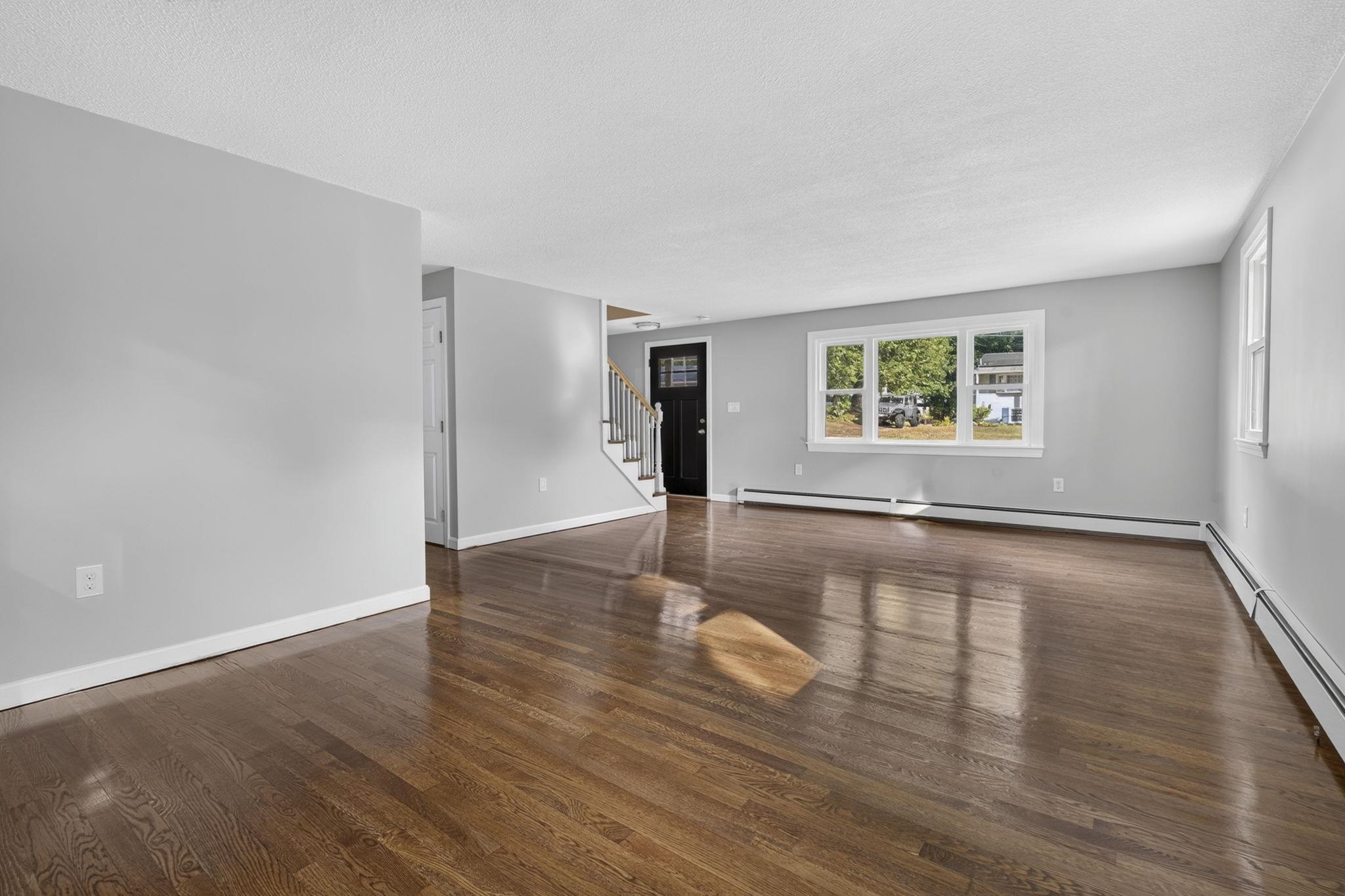 10 Bradford Drive Property Photo 14