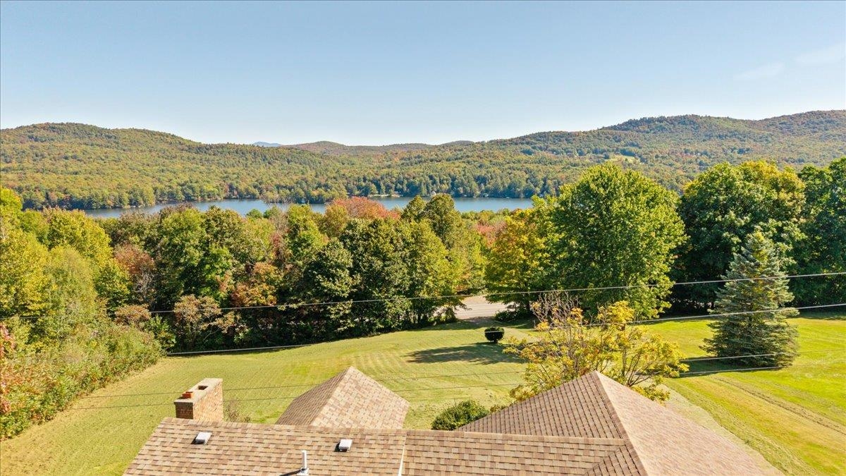 1883 Pond Road Property Photo 3