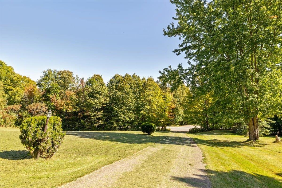 1883 Pond Road Property Photo 6