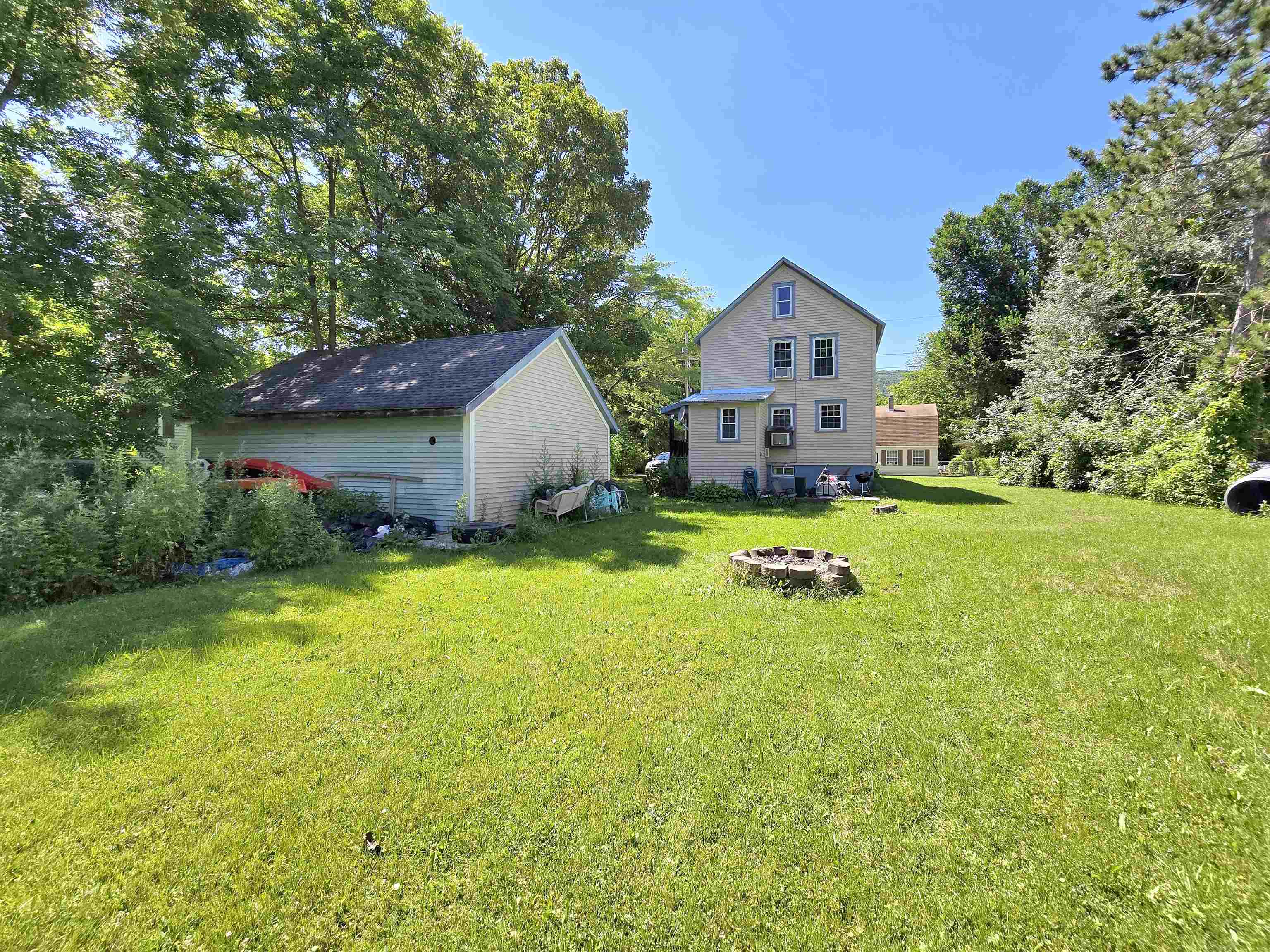 138 River Street Property Photo 5