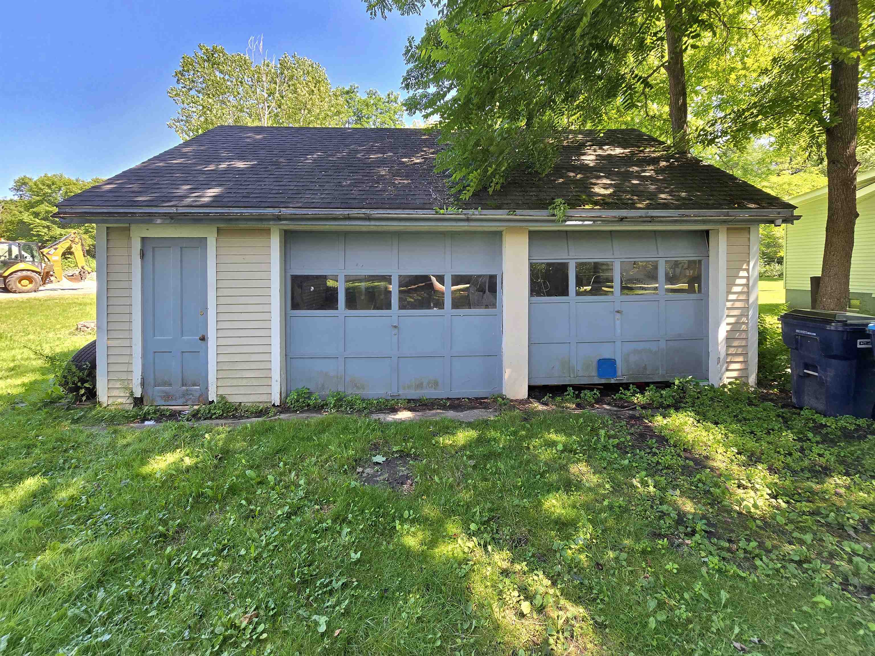 138 River Street Property Photo 9