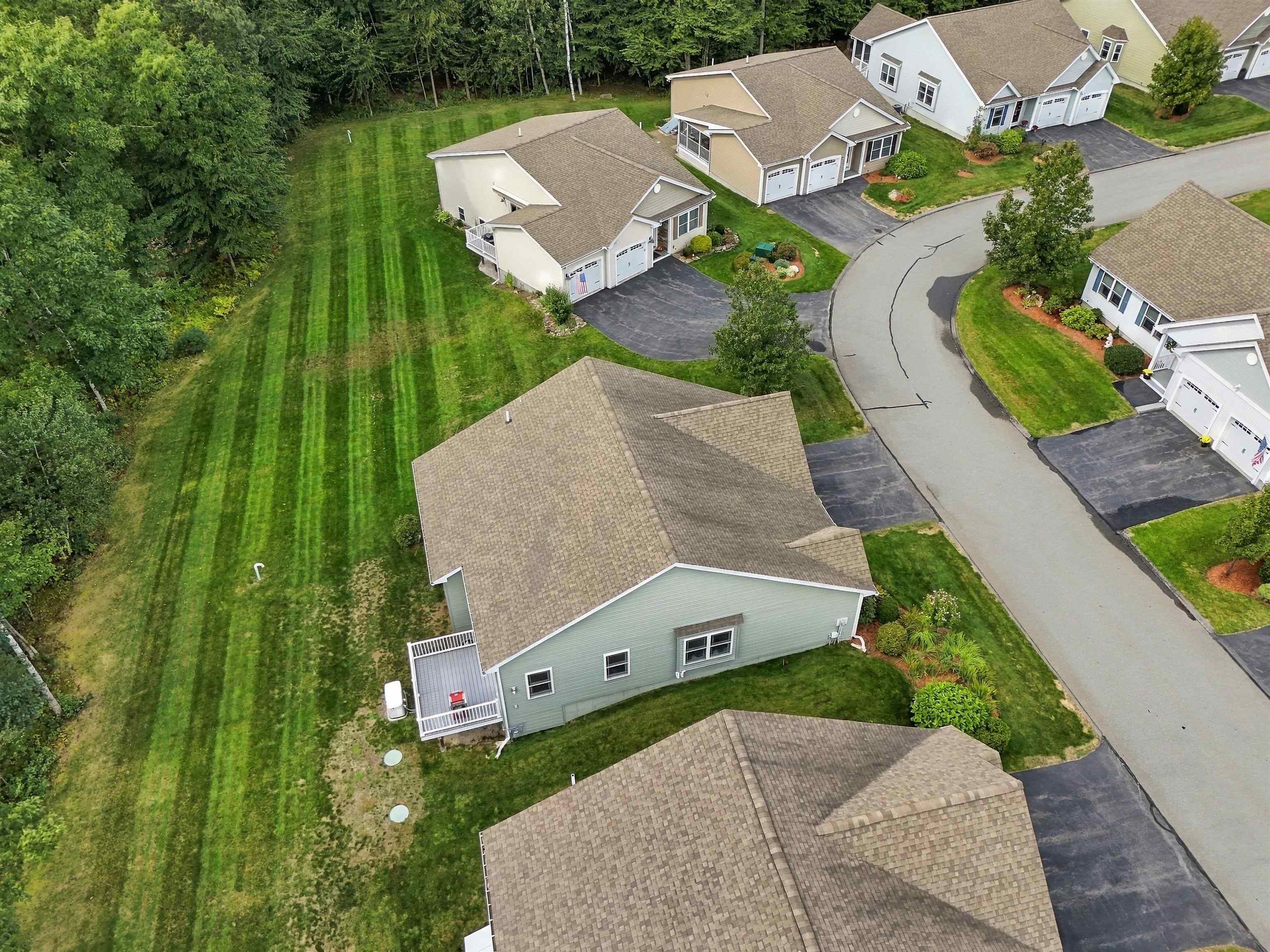 30 Sagewood Drive Property Photo 4
