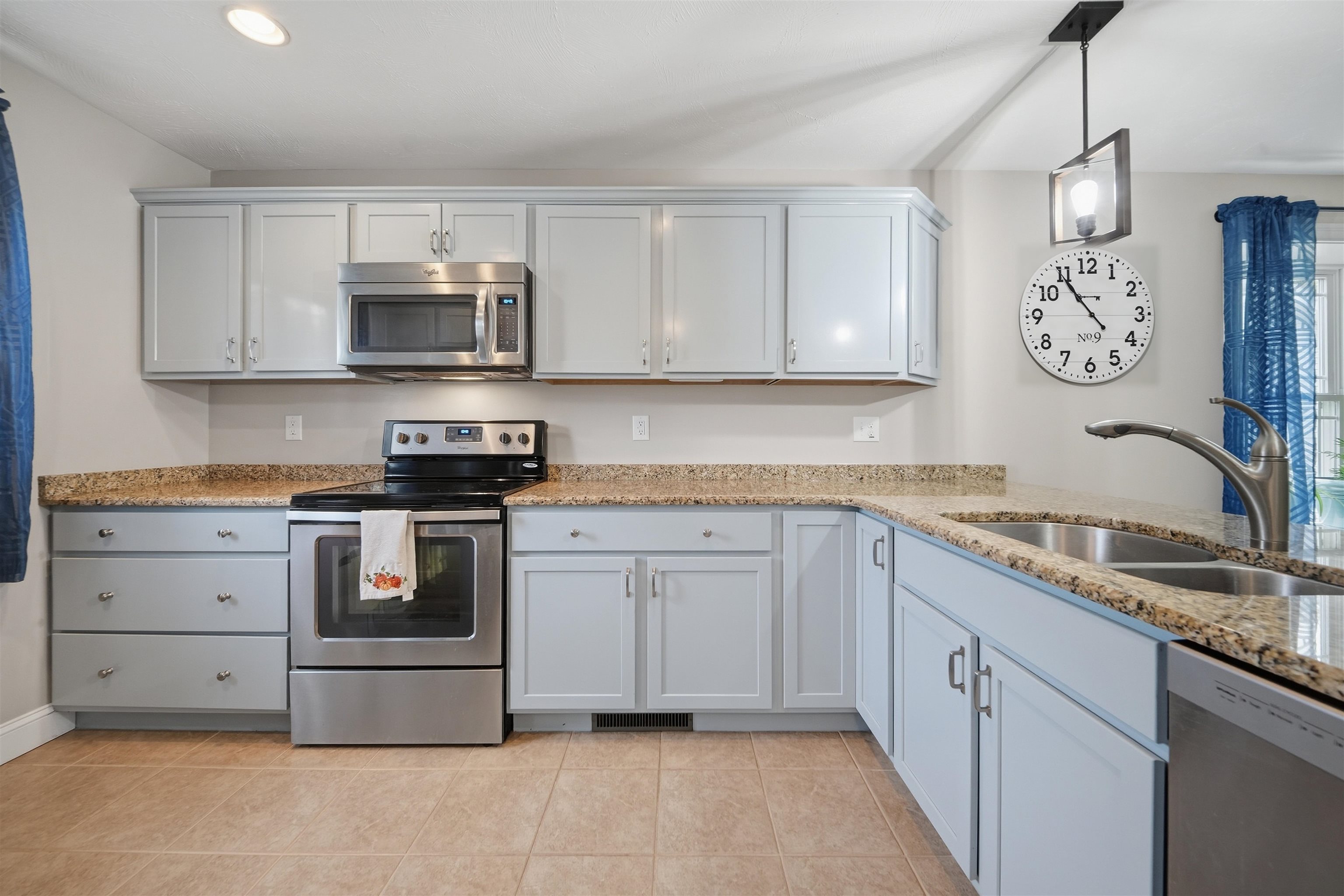 30 Sagewood Drive Property Photo 8