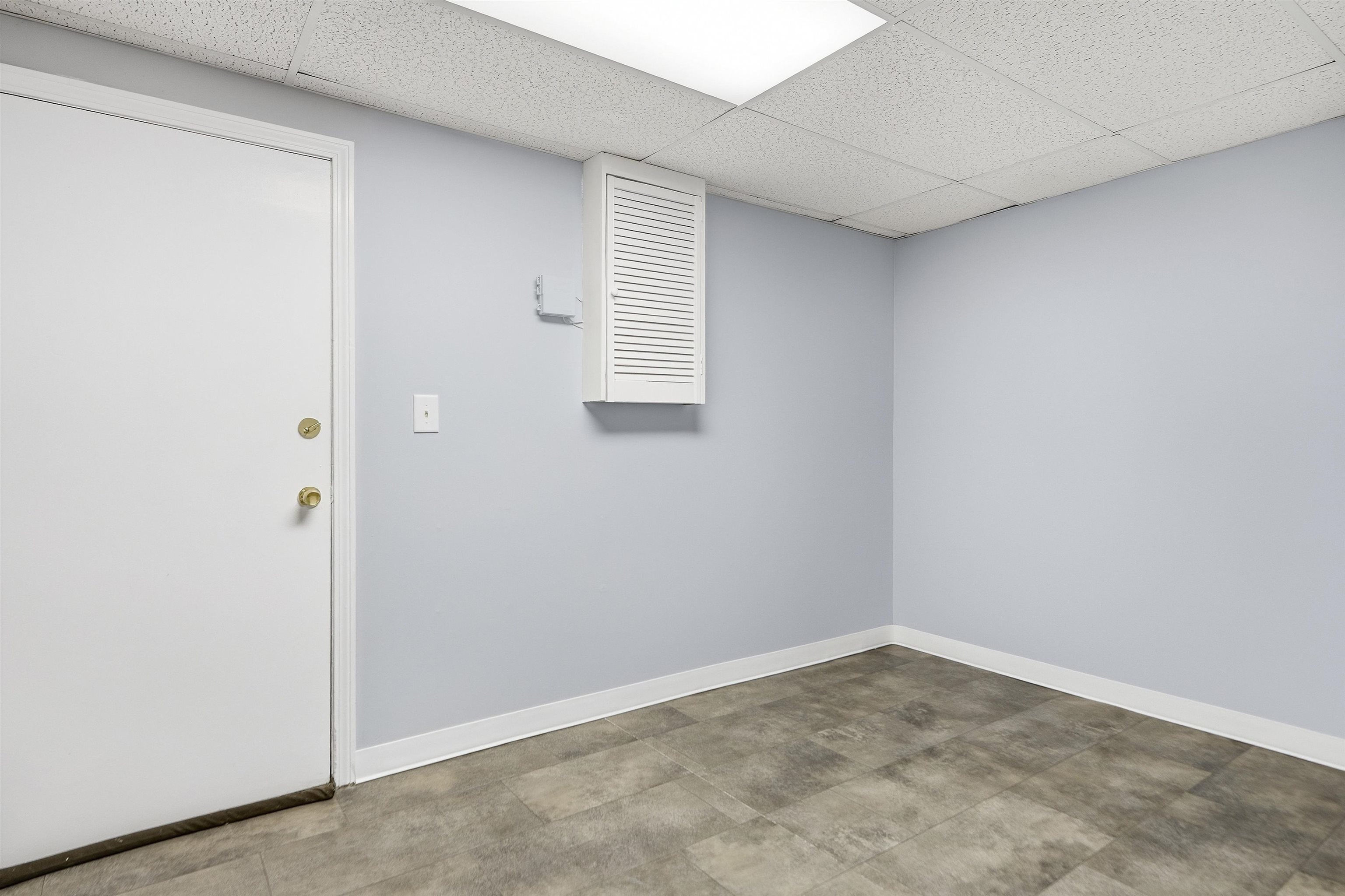 902 Elmwood Drive Property Photo 22