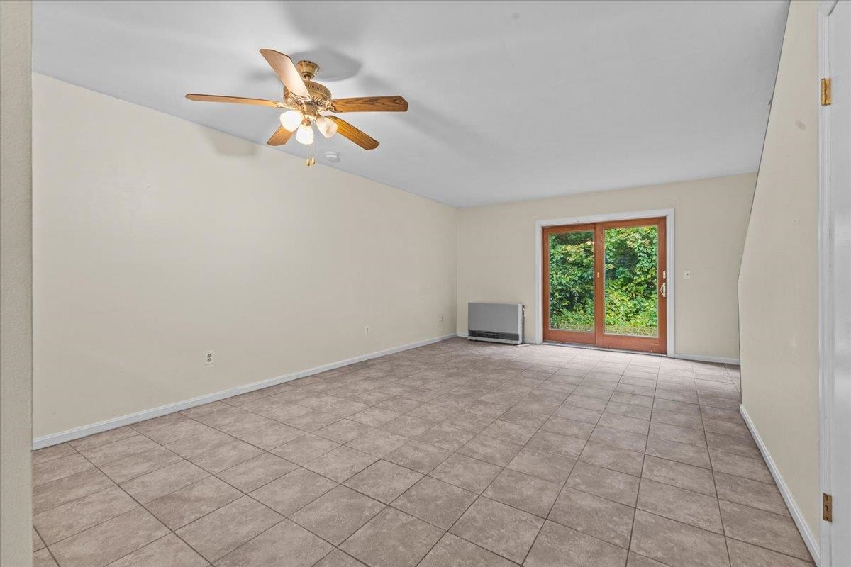 307 Sugartree Lane Property Photo 14