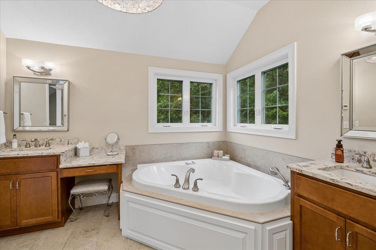 12 Jorgenson Lane Property Photo 35