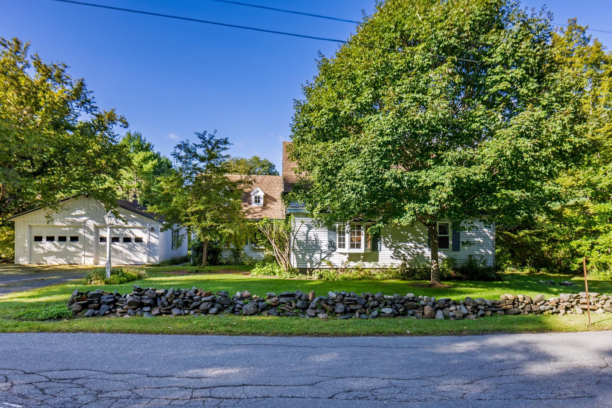 52 Rennie Road Property Photo 1