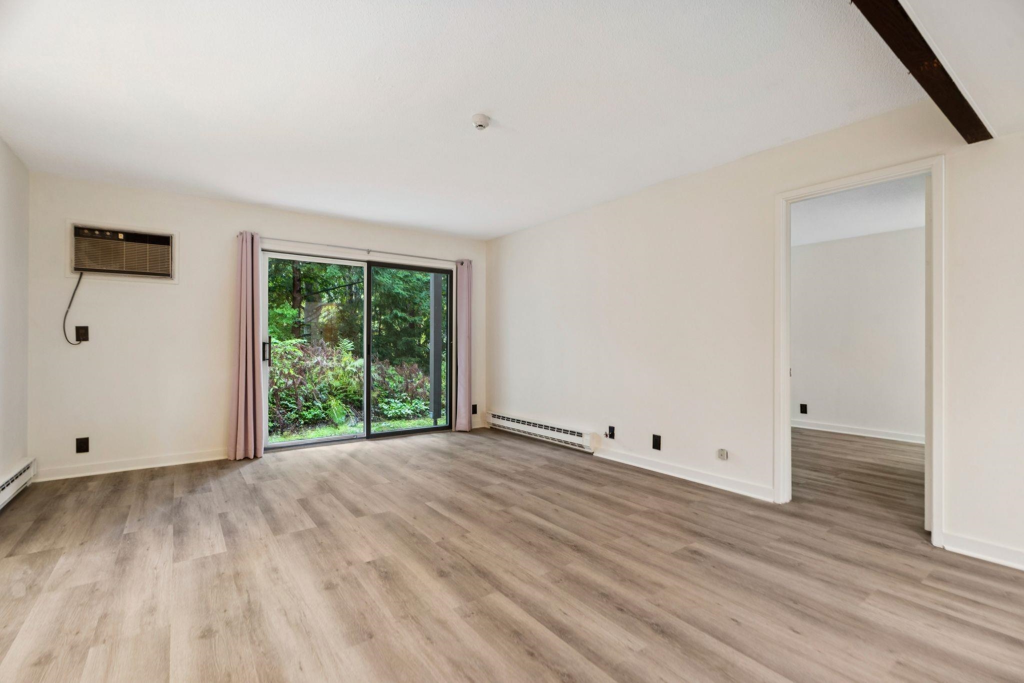 310 Brook Hollow Property Photo 10