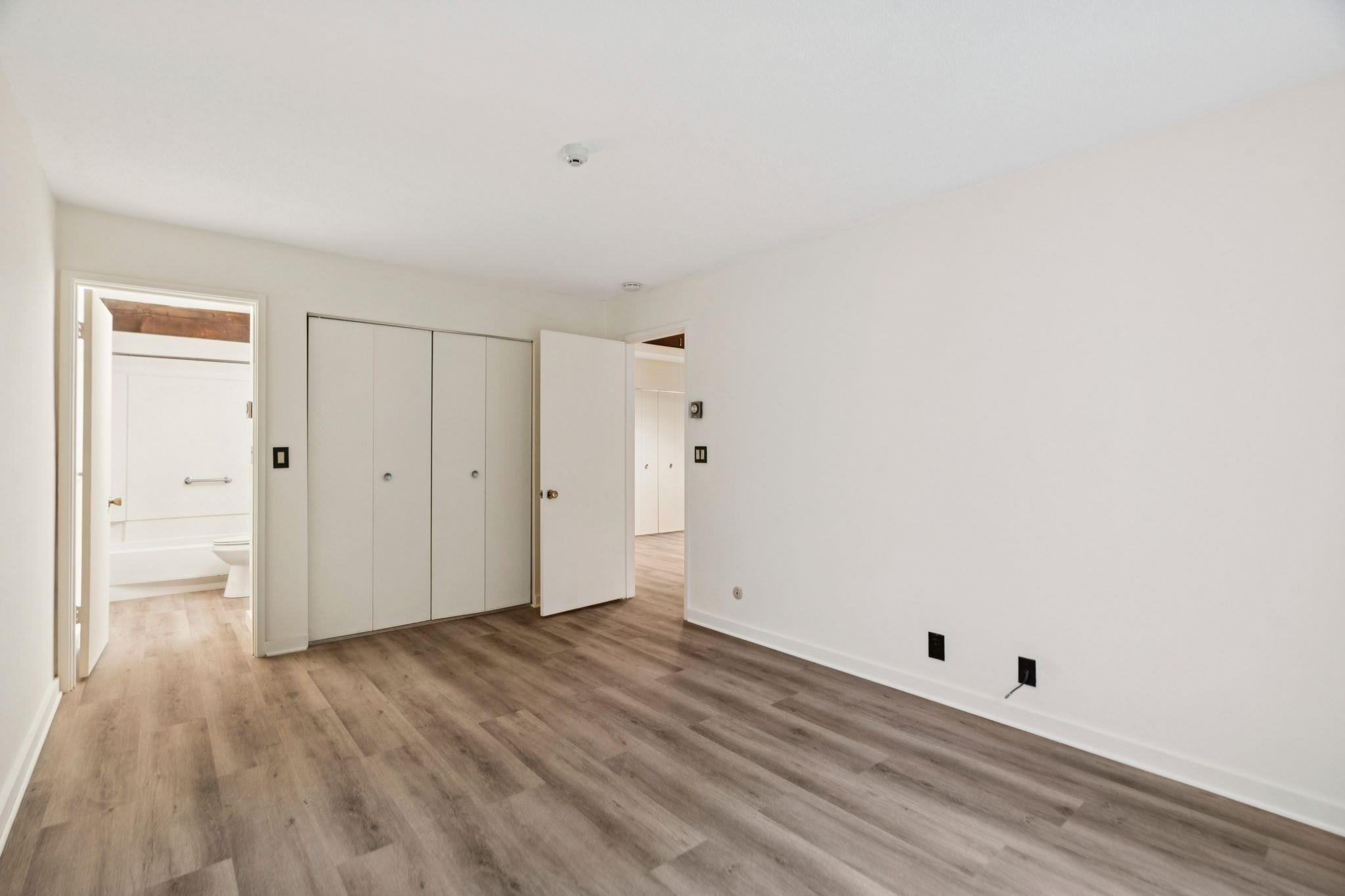 310 Brook Hollow Property Photo 12
