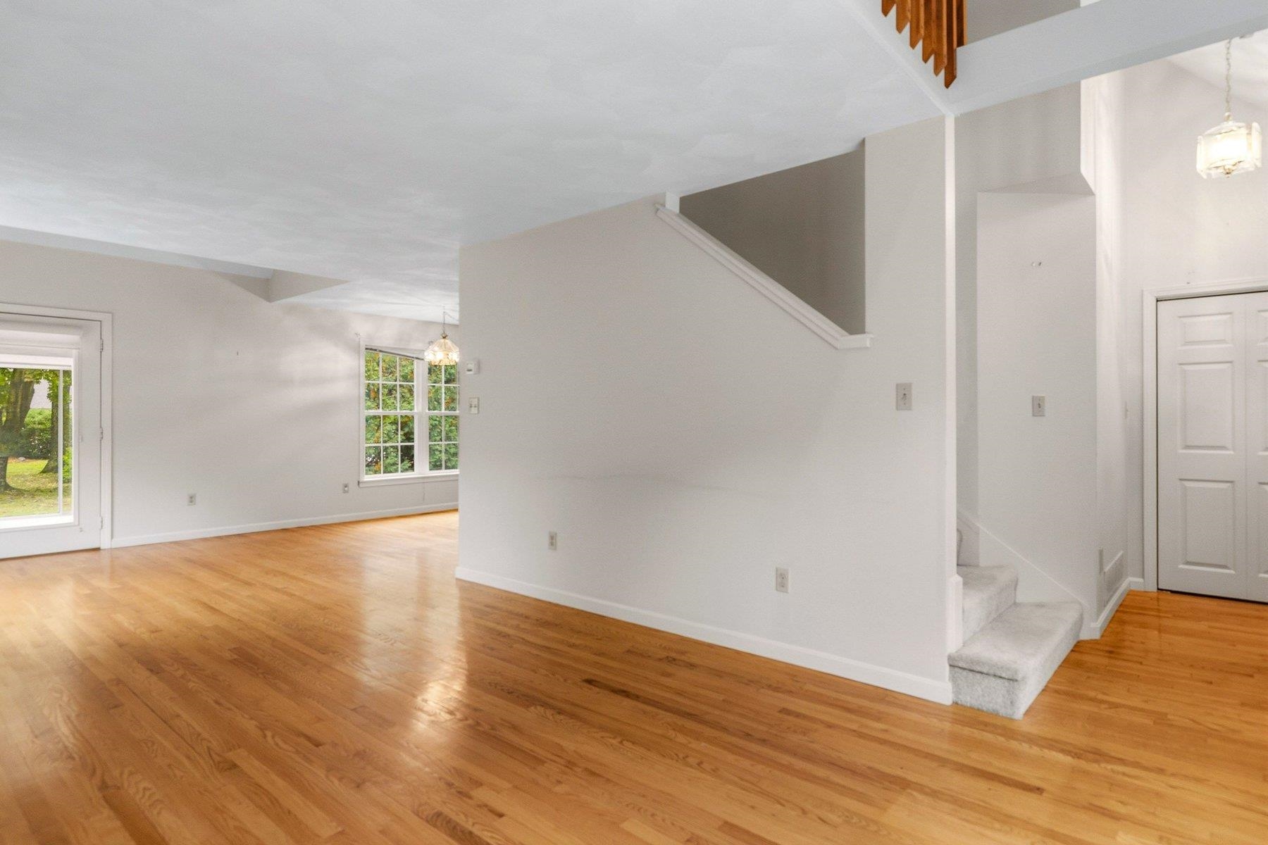 26 Stratham Green Property Photo 25