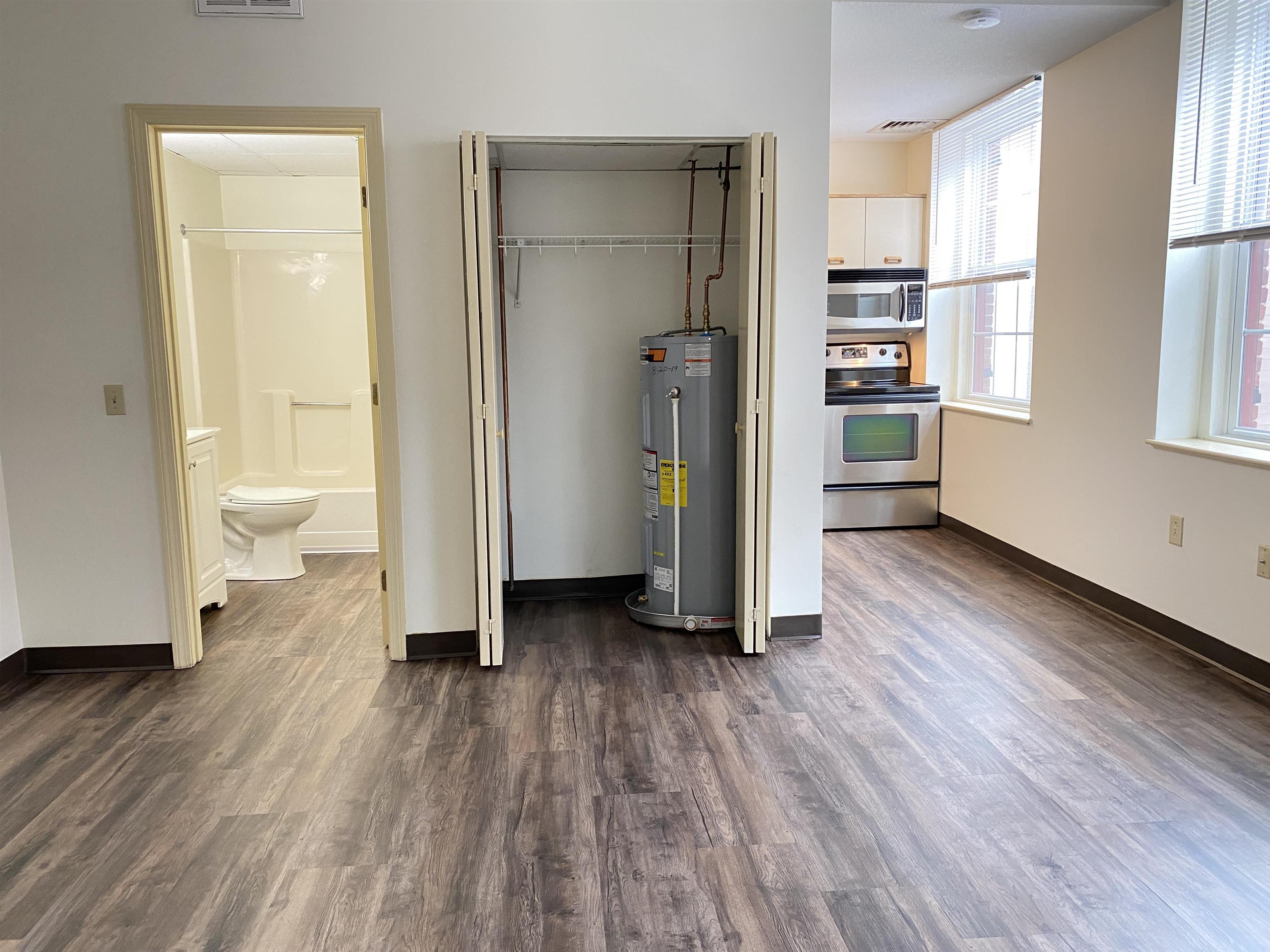30 Hanover Street Property Photo 10
