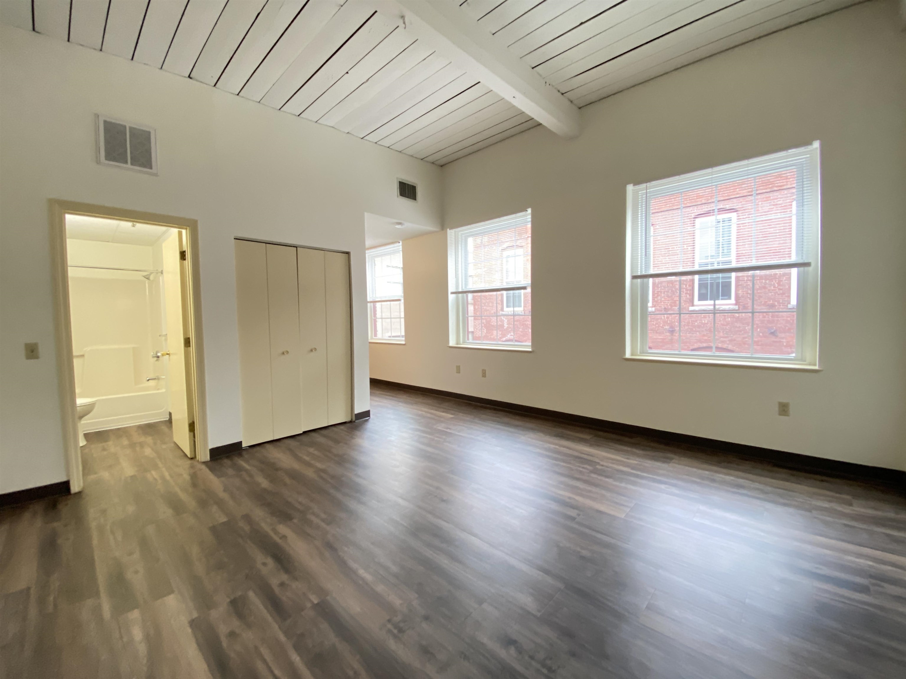 30 Hanover Street Property Photo 14