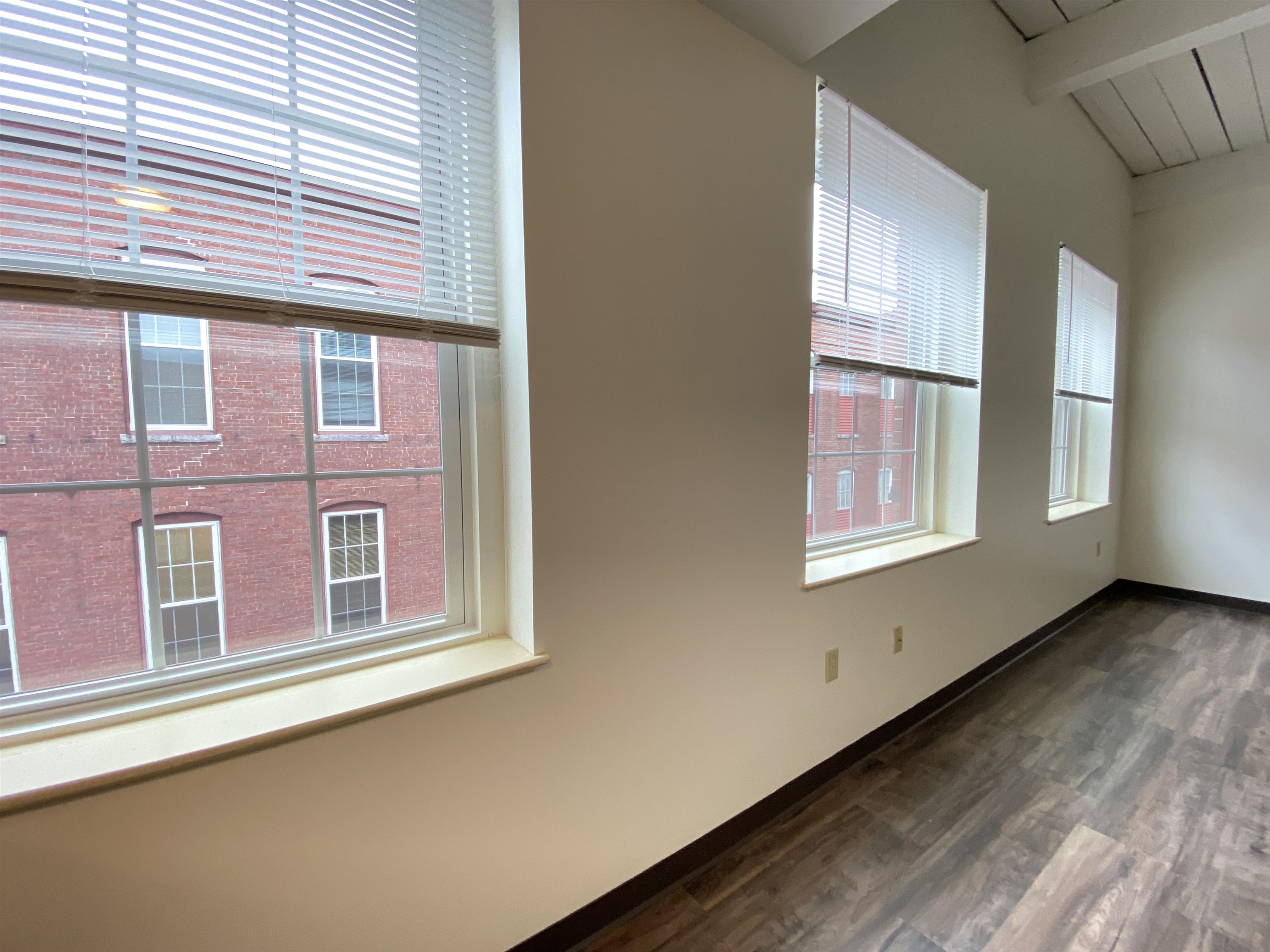 30 Hanover Street Property Photo 17