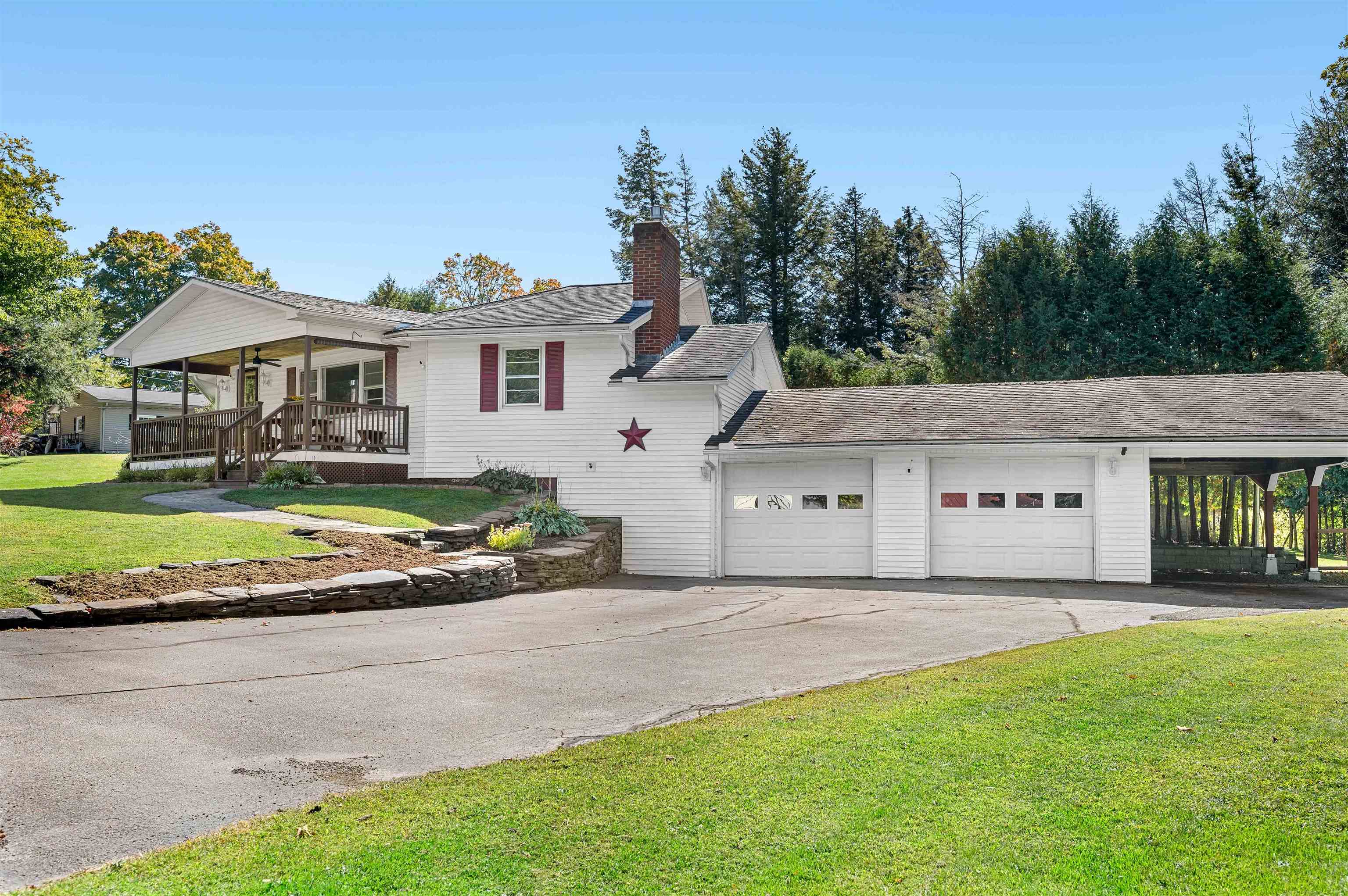 15 Oak Drive Property Photo 4