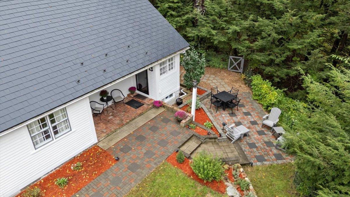 13 Old Stagecoach Road Property Photo 6