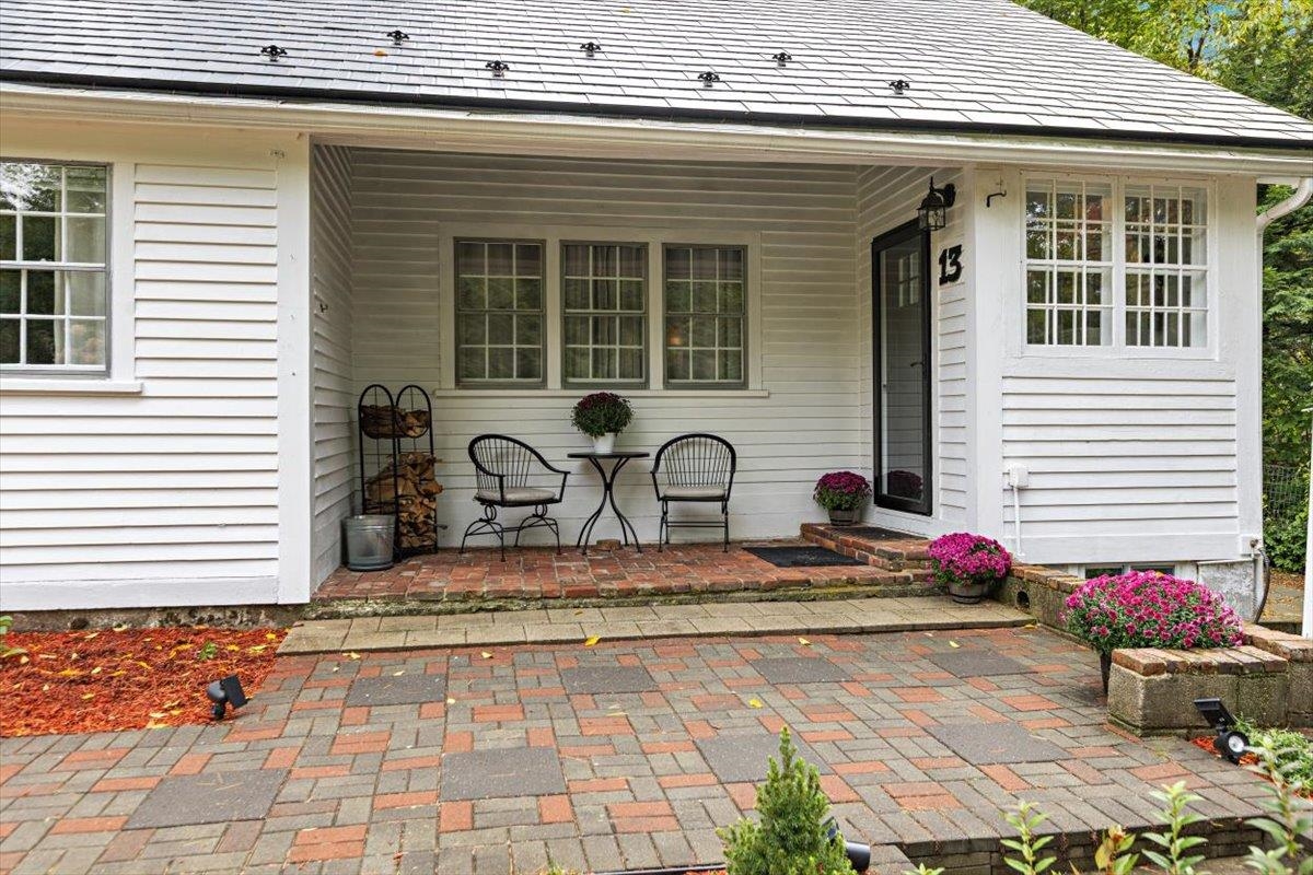 13 Old Stagecoach Road Property Photo 7