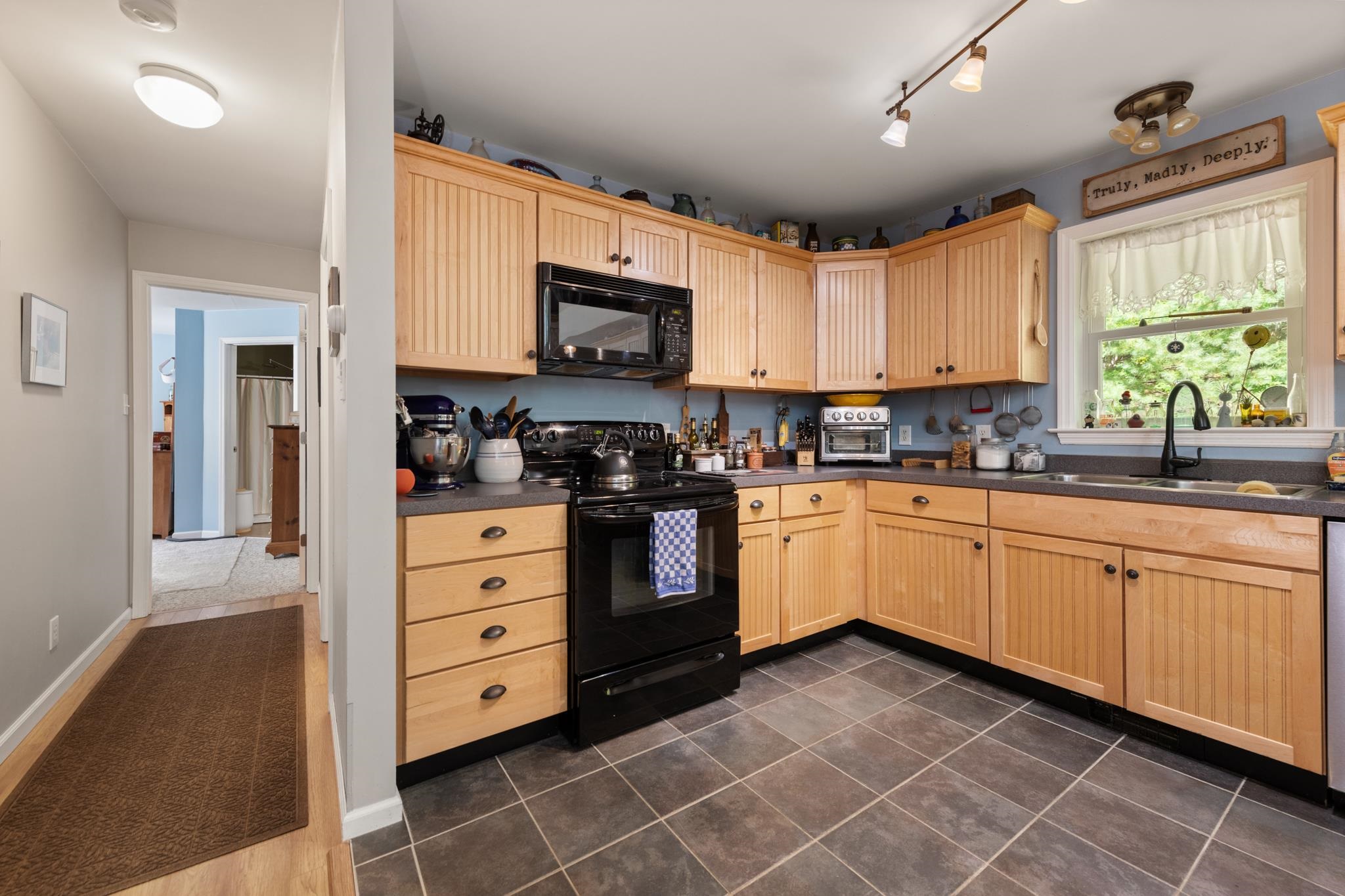 66 Tobey Road Property Photo 20