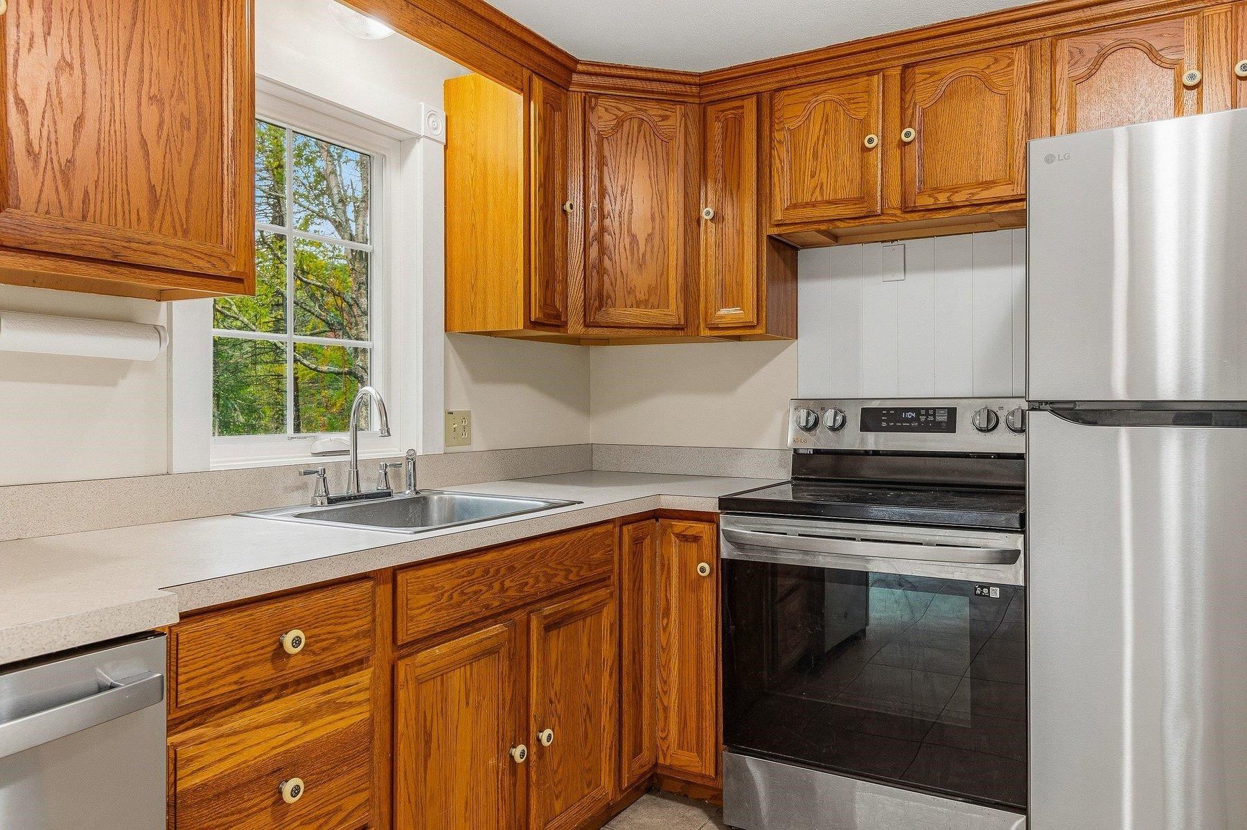 247 East Road Property Photo 3