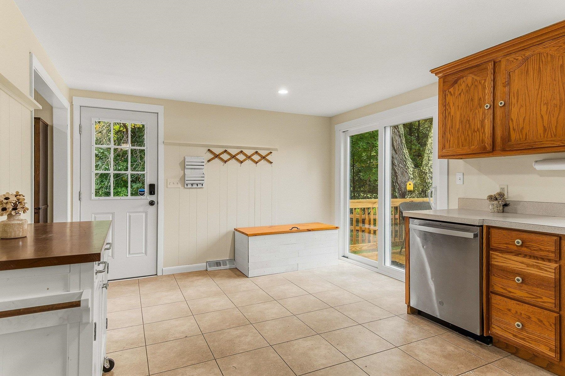 247 East Road Property Photo 4