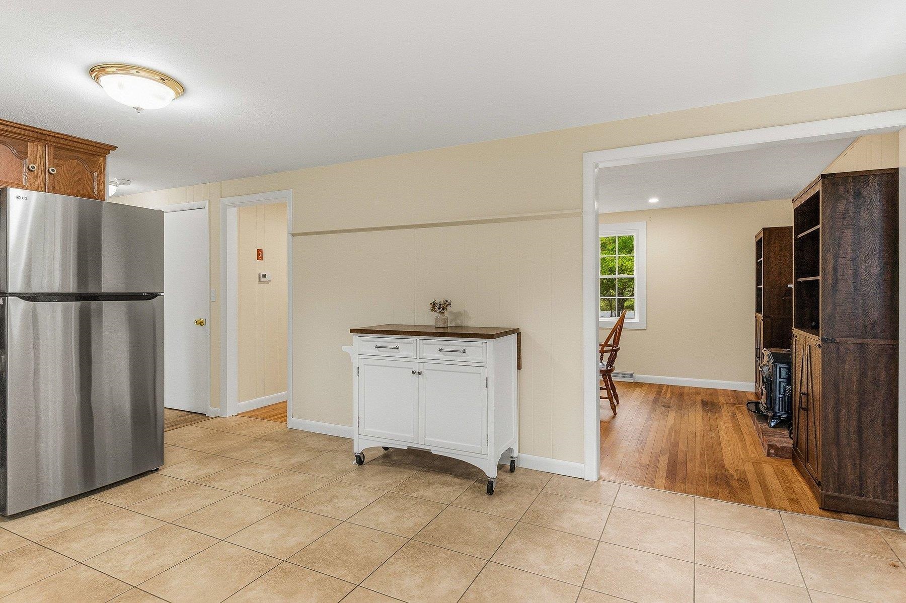 247 East Road Property Photo 5