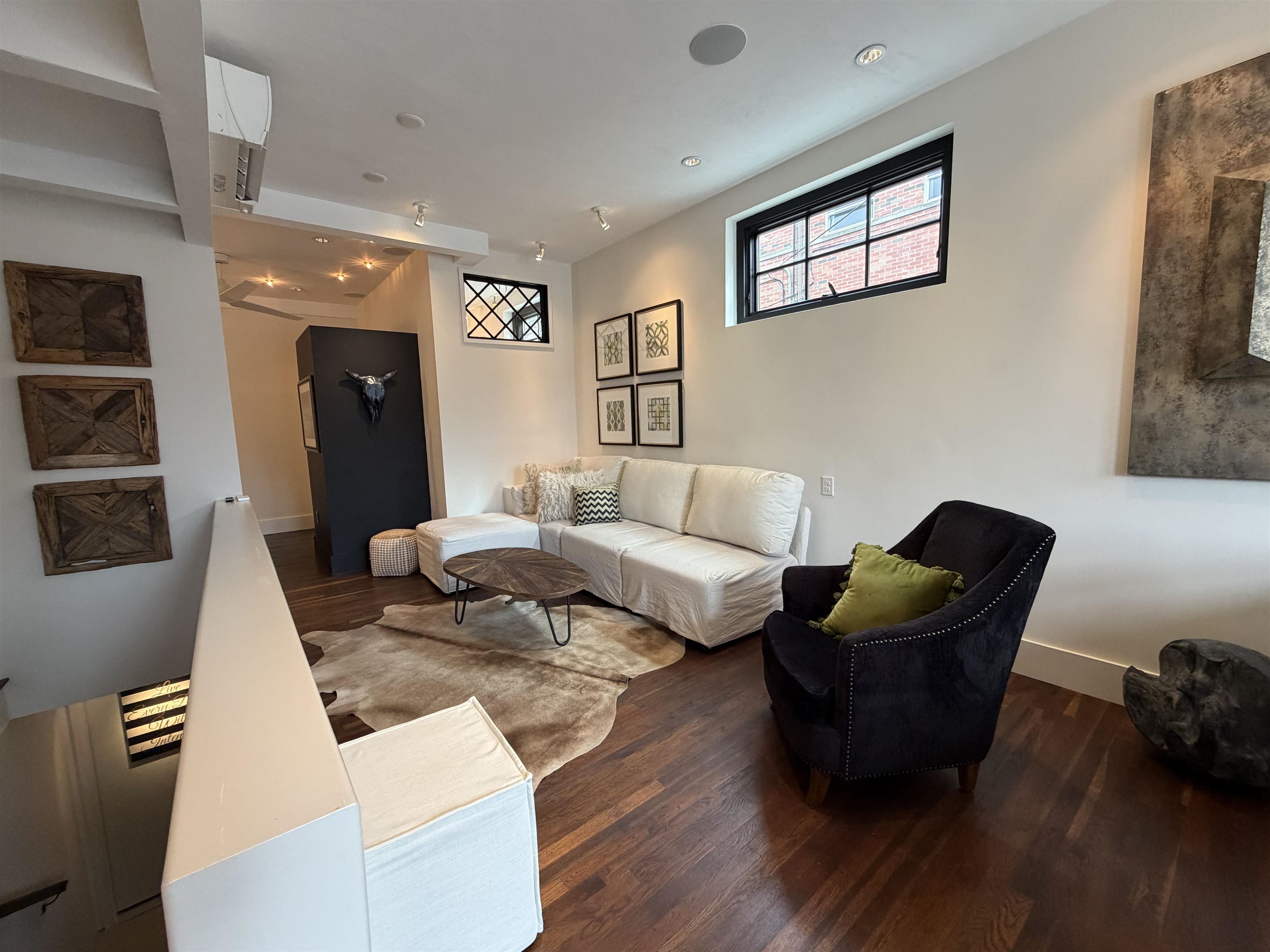 7 Factory Street Property Photo 4