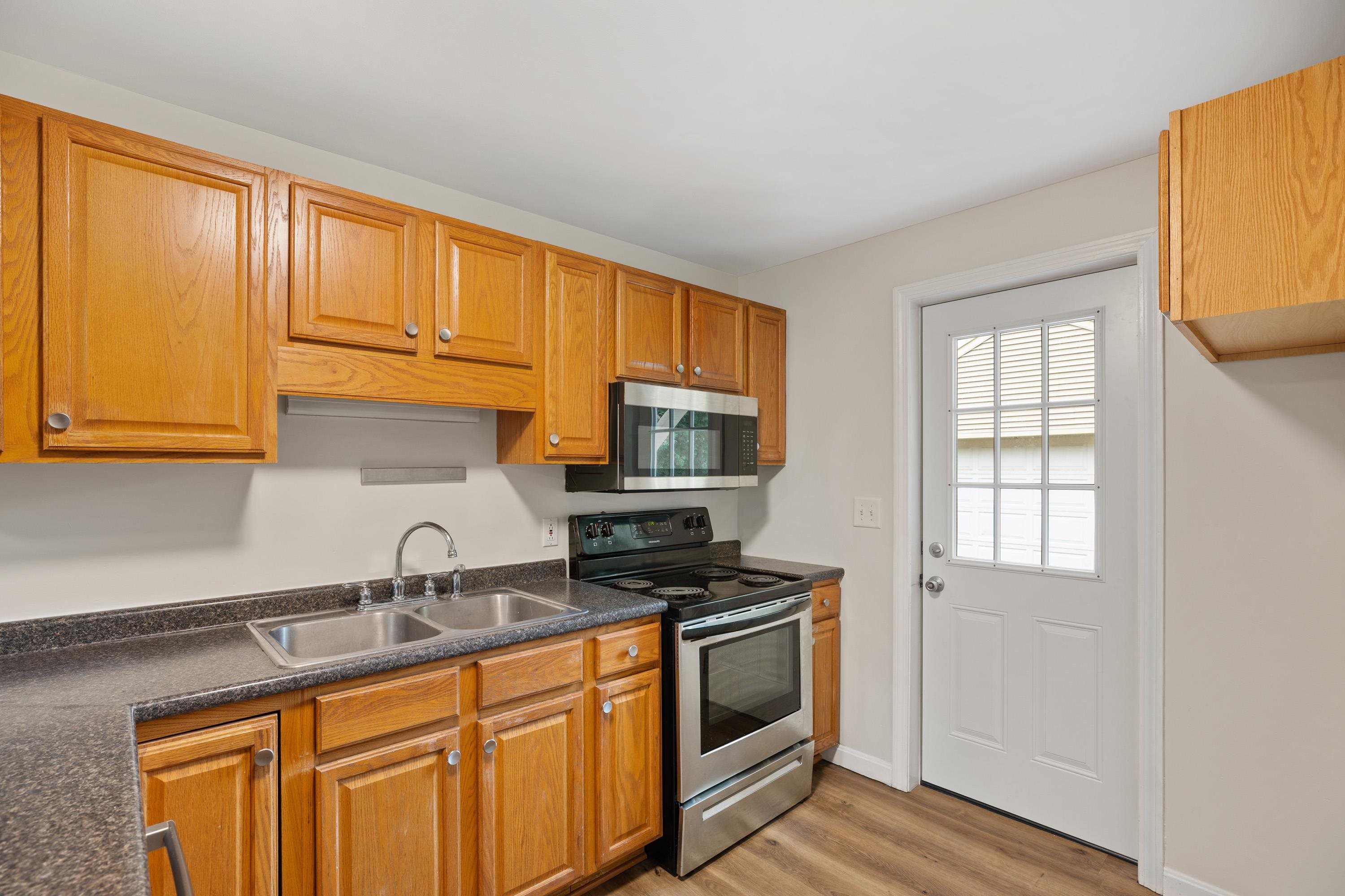 7 Rumsey Lane Property Photo 3