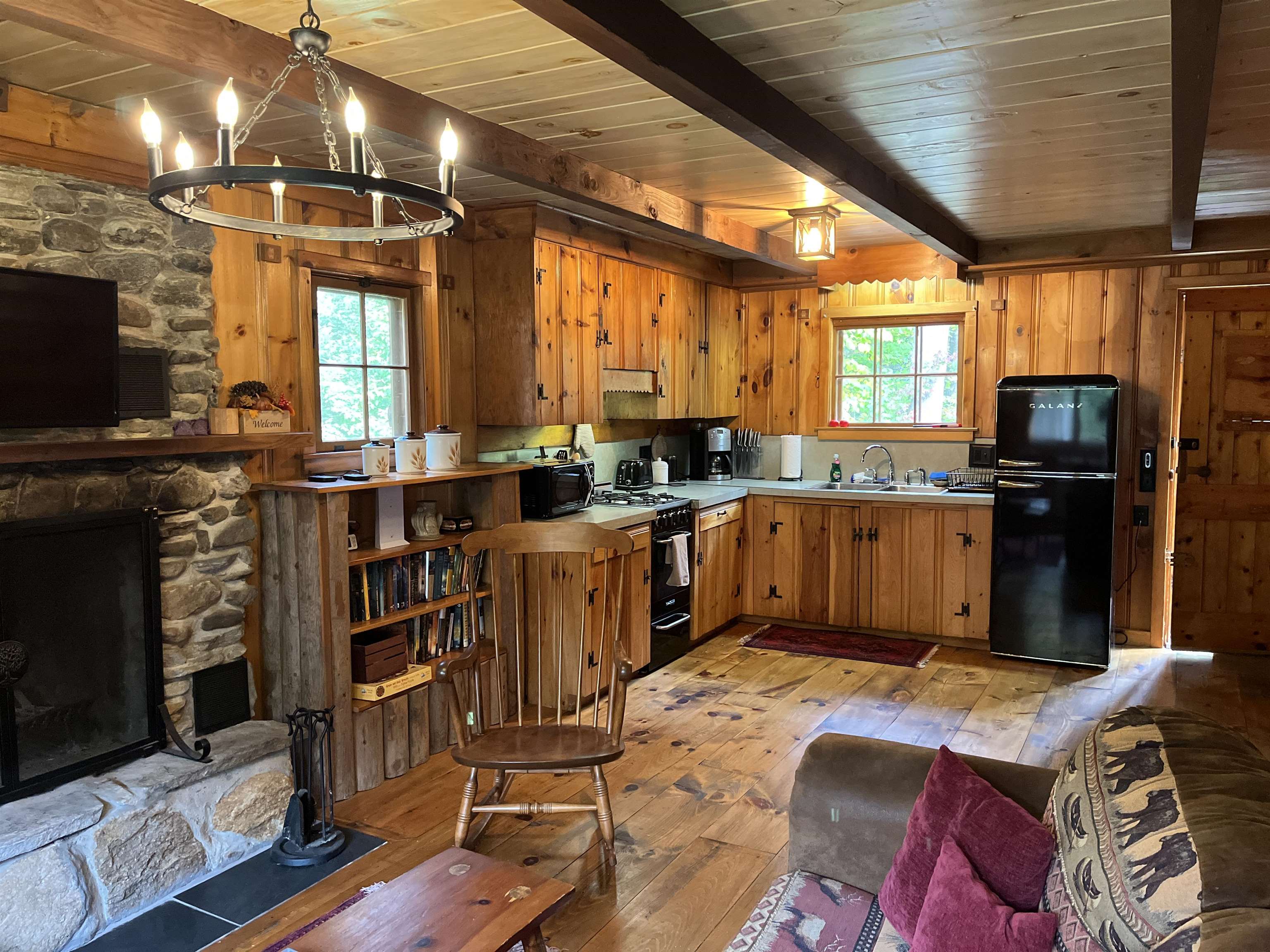28 Canedy Road Property Photo 6
