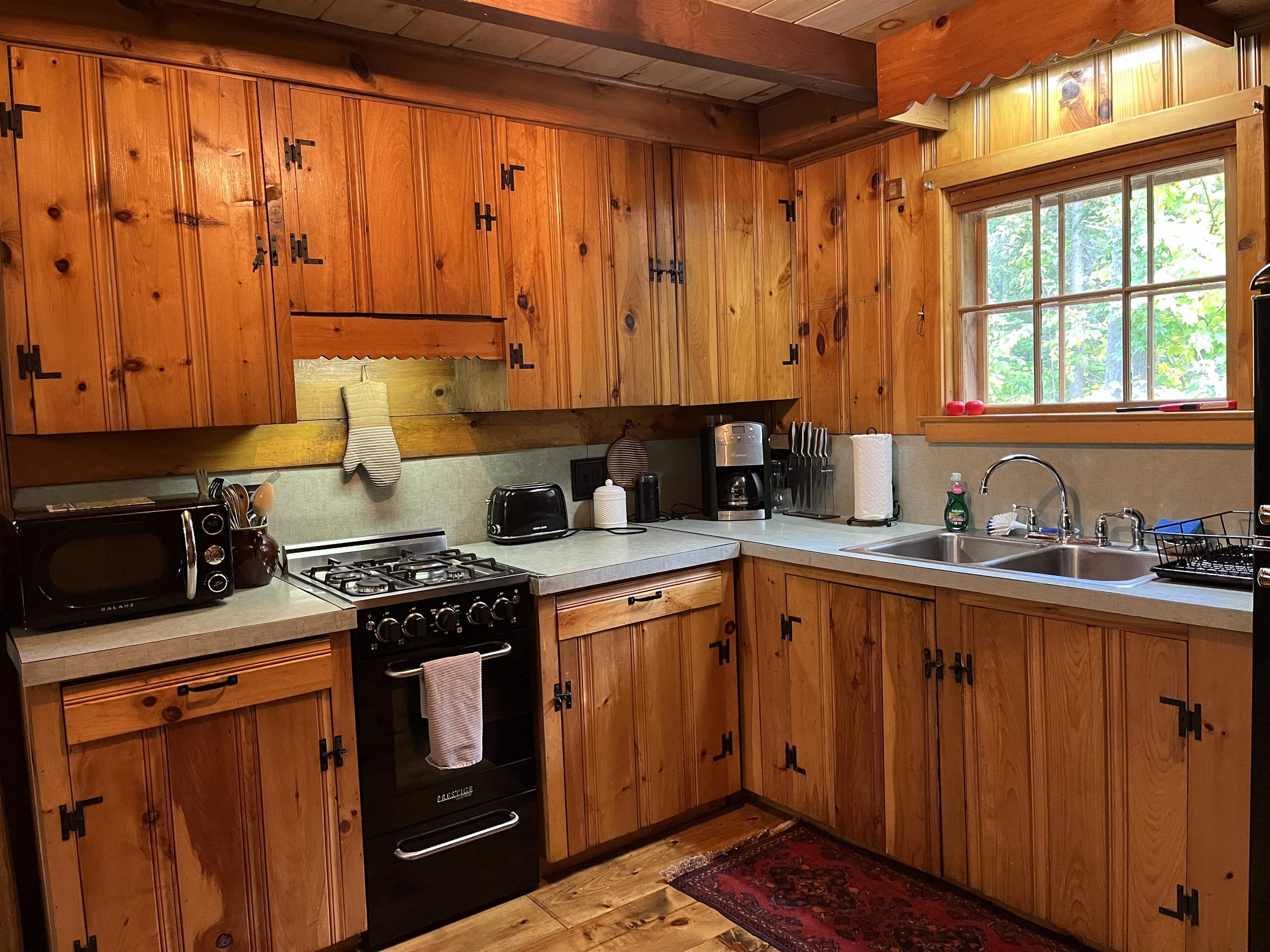 28 Canedy Road Property Photo 11