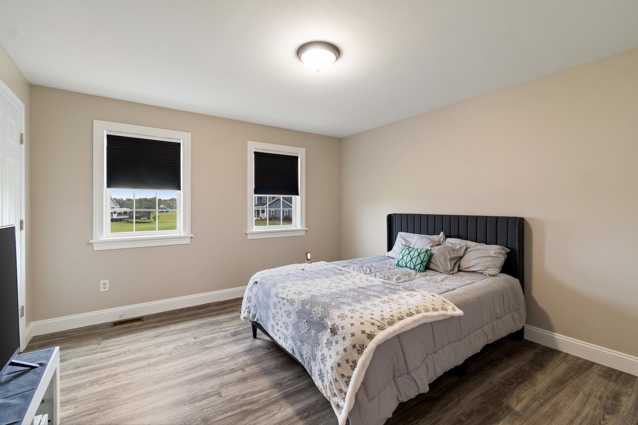8 Meadow View Drive Property Photo 31