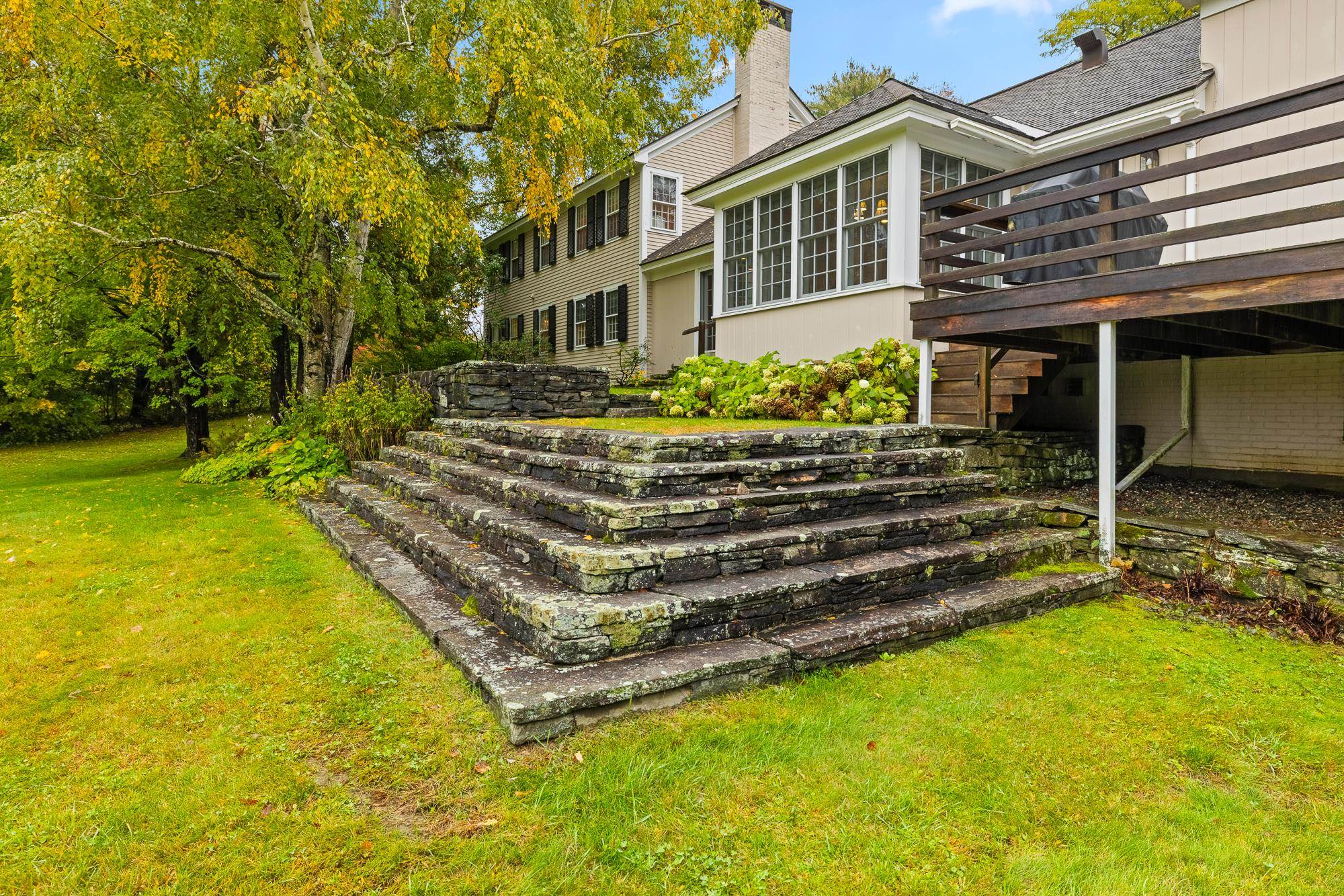 2687 Garvin Hill Road Property Photo 4