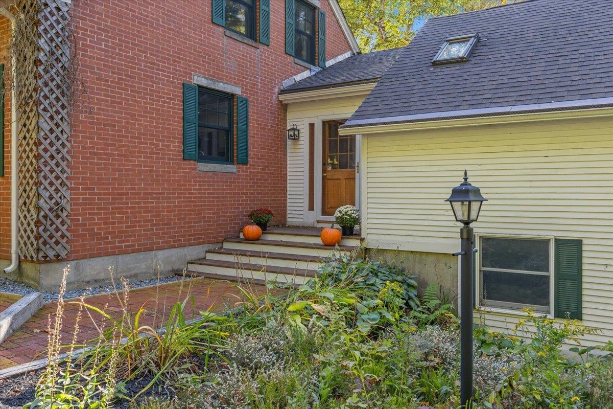 1646 Sweet Road Property Photo 3