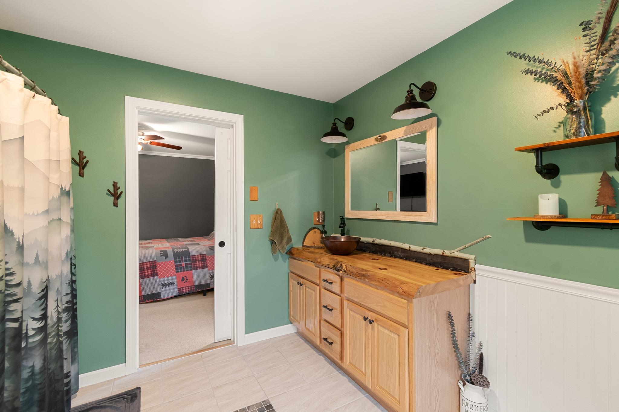 387 St. Albans Road Property Photo 15