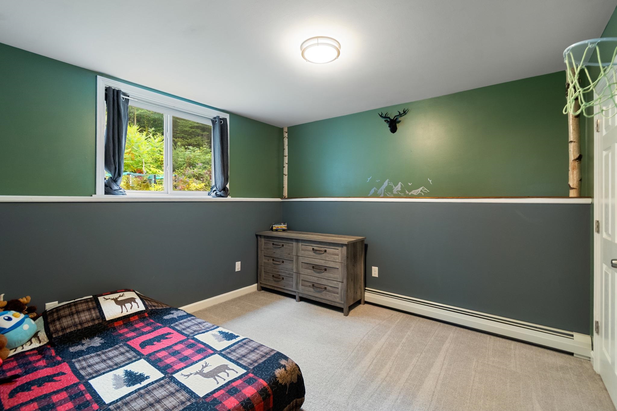 387 St. Albans Road Property Photo 19