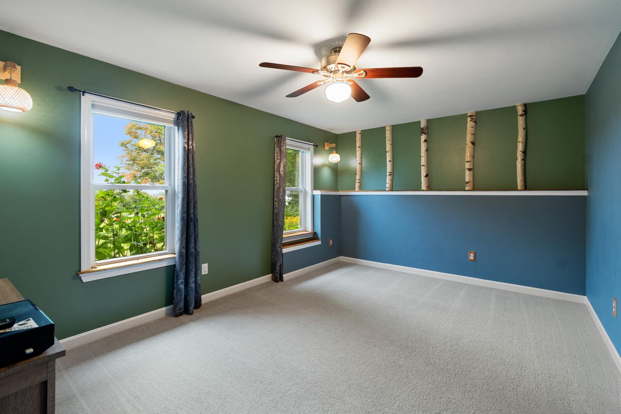 387 St. Albans Road Property Photo 22
