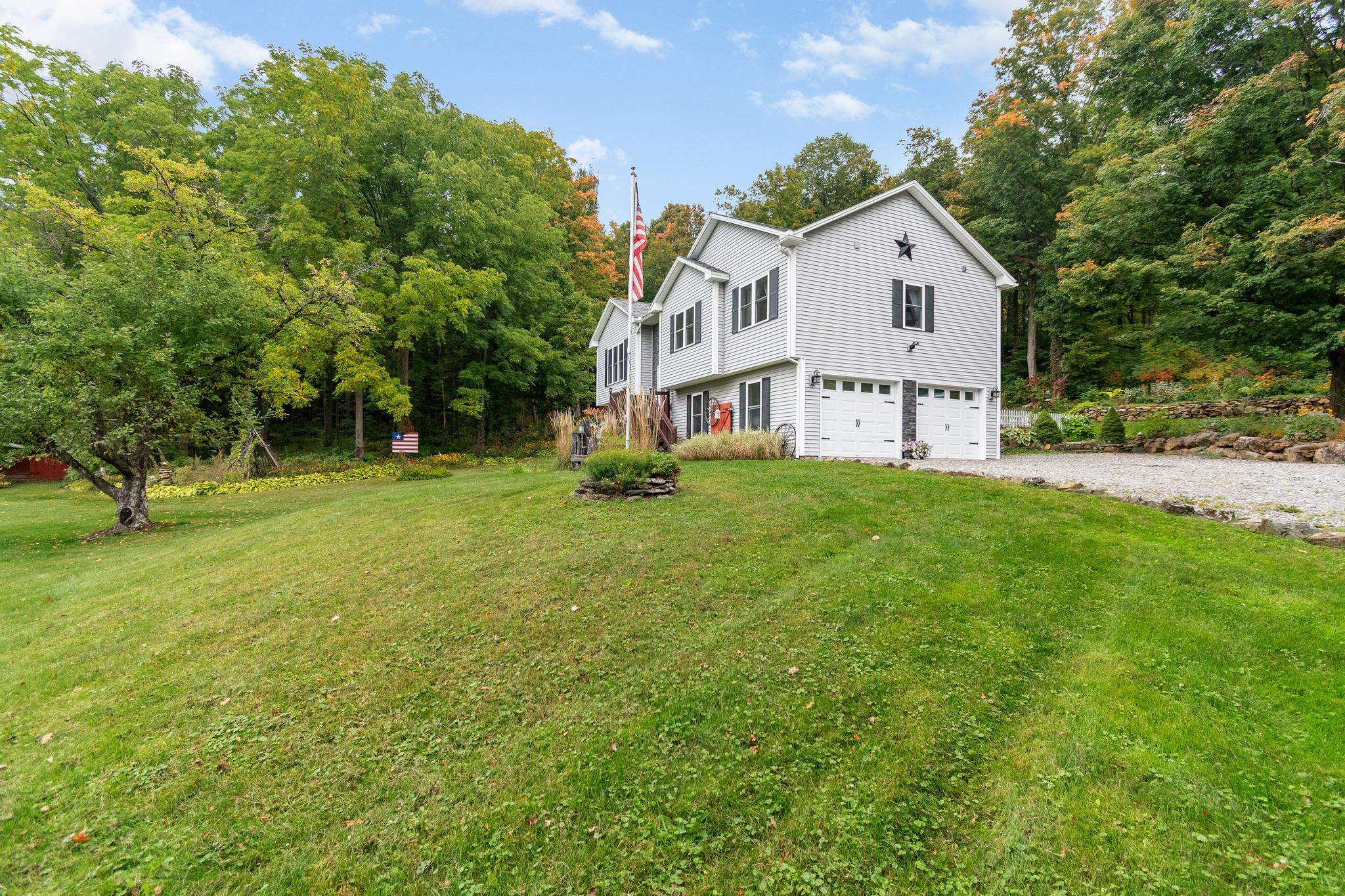 387 St. Albans Road Property Photo 39