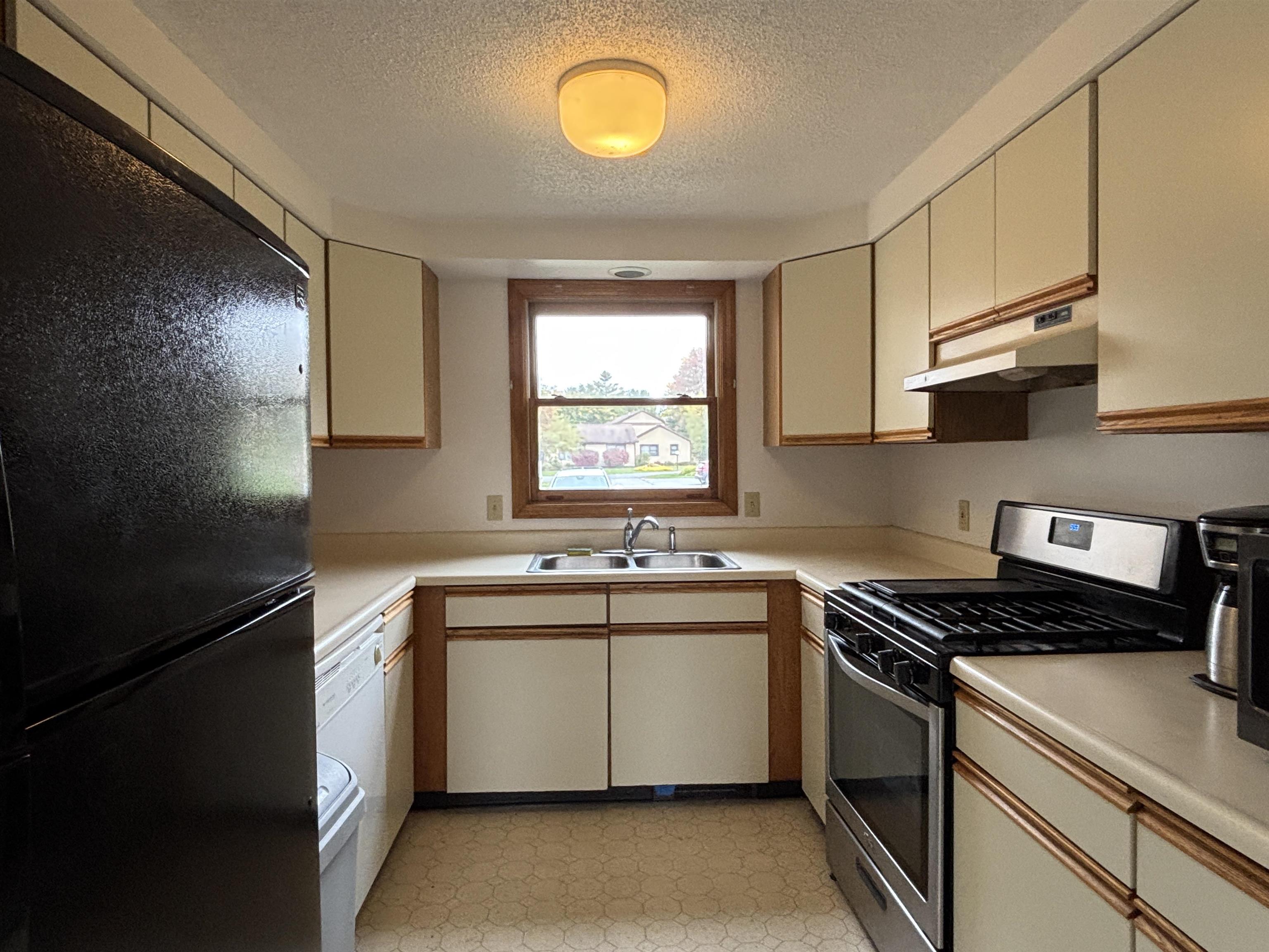 79 Brooklyn Heights Property Photo 6