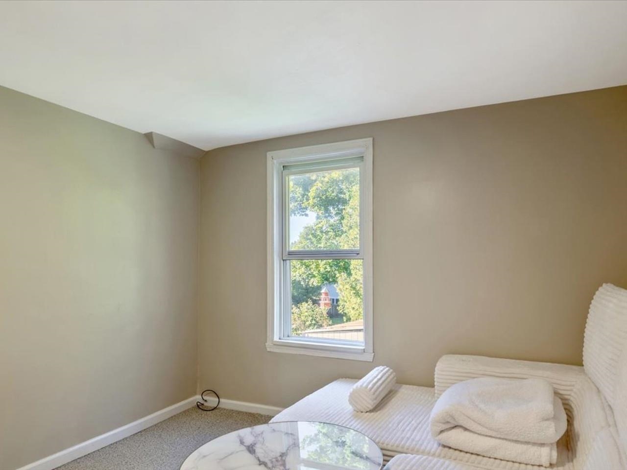 92 West Street Property Photo 11