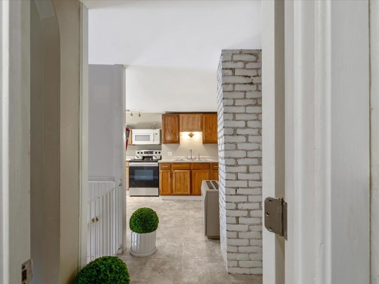 92 West Street Property Photo 13