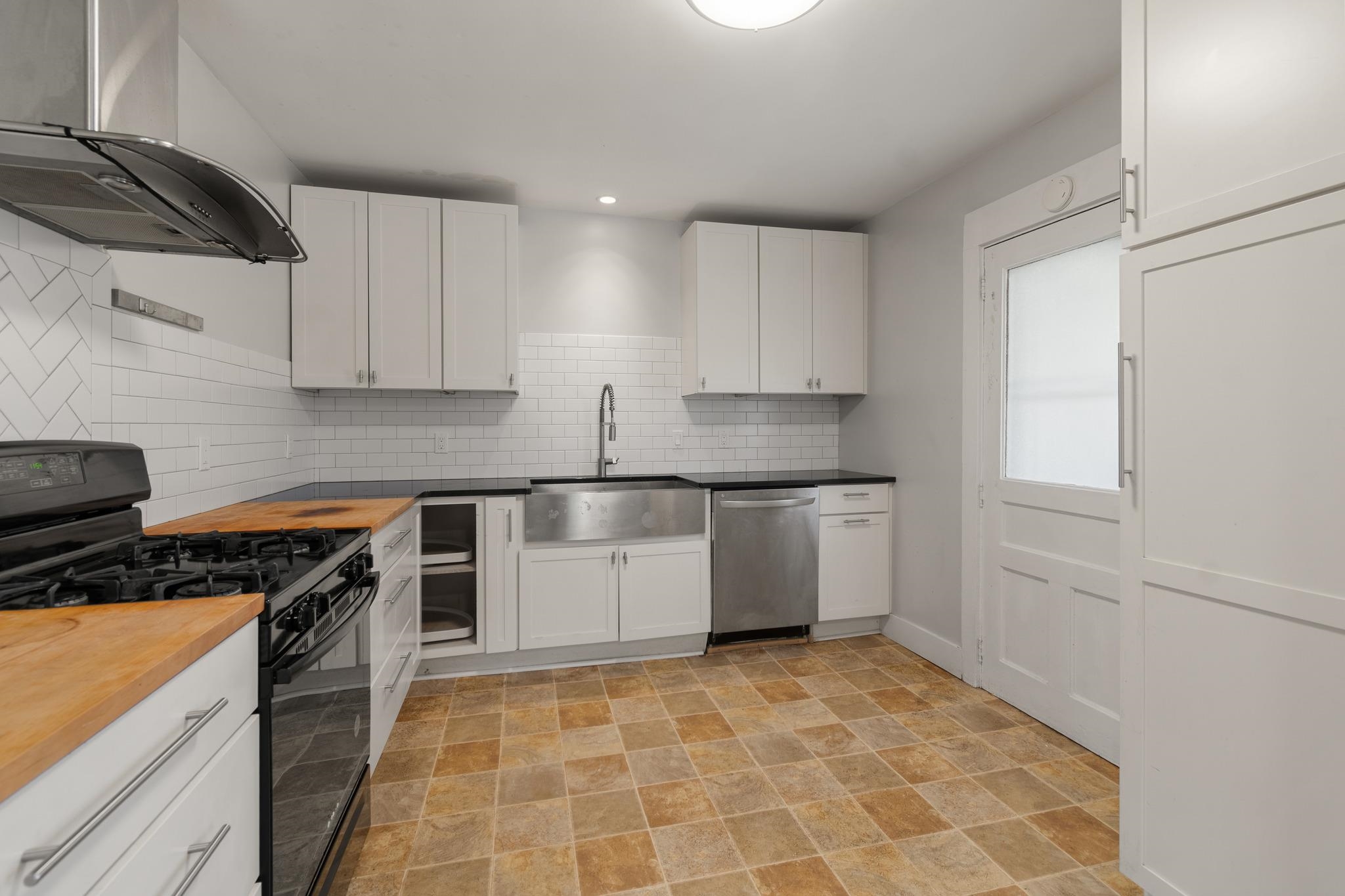59 Elm Street Property Photo 6