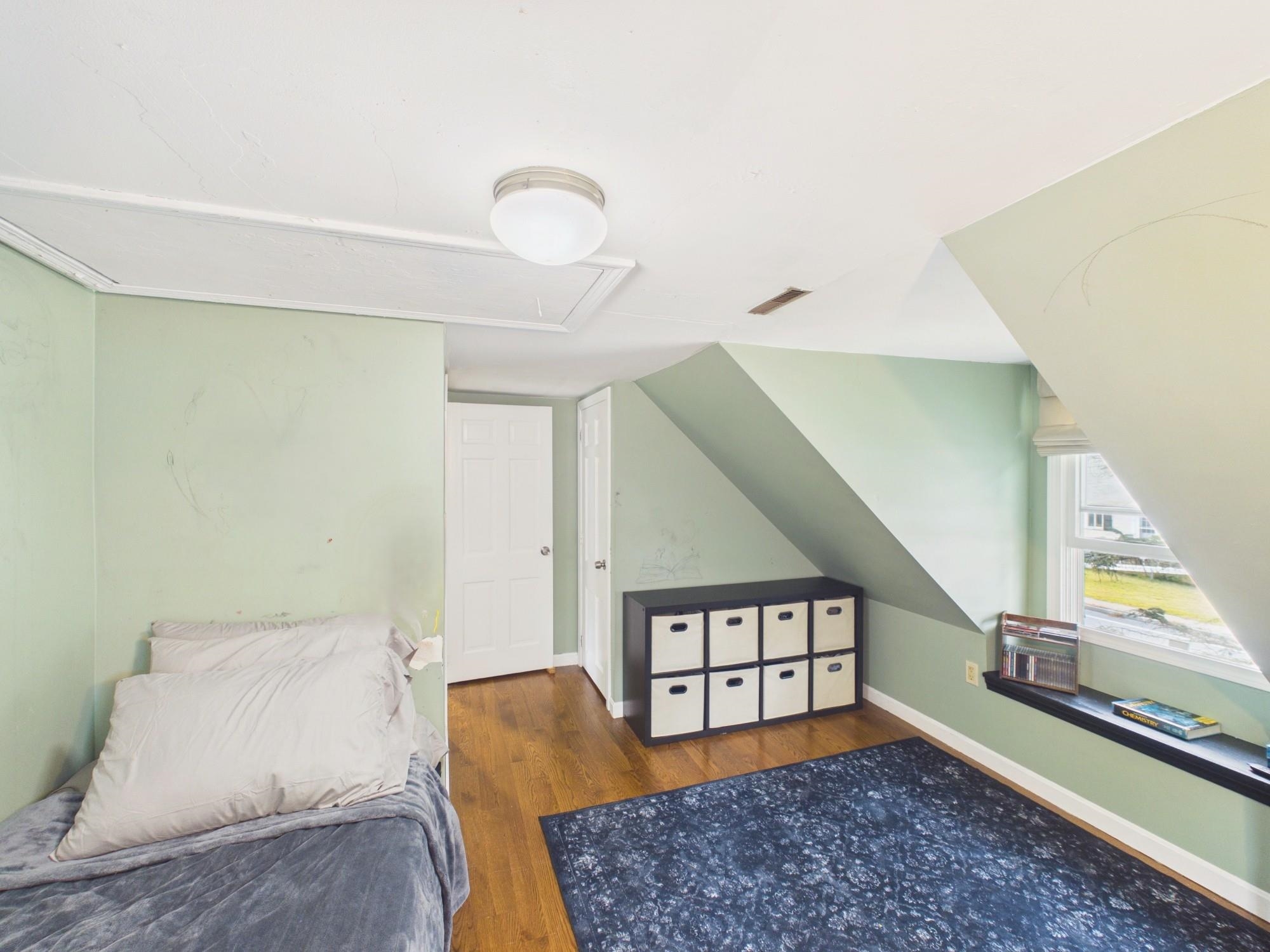 350 Lake Street Property Photo 44