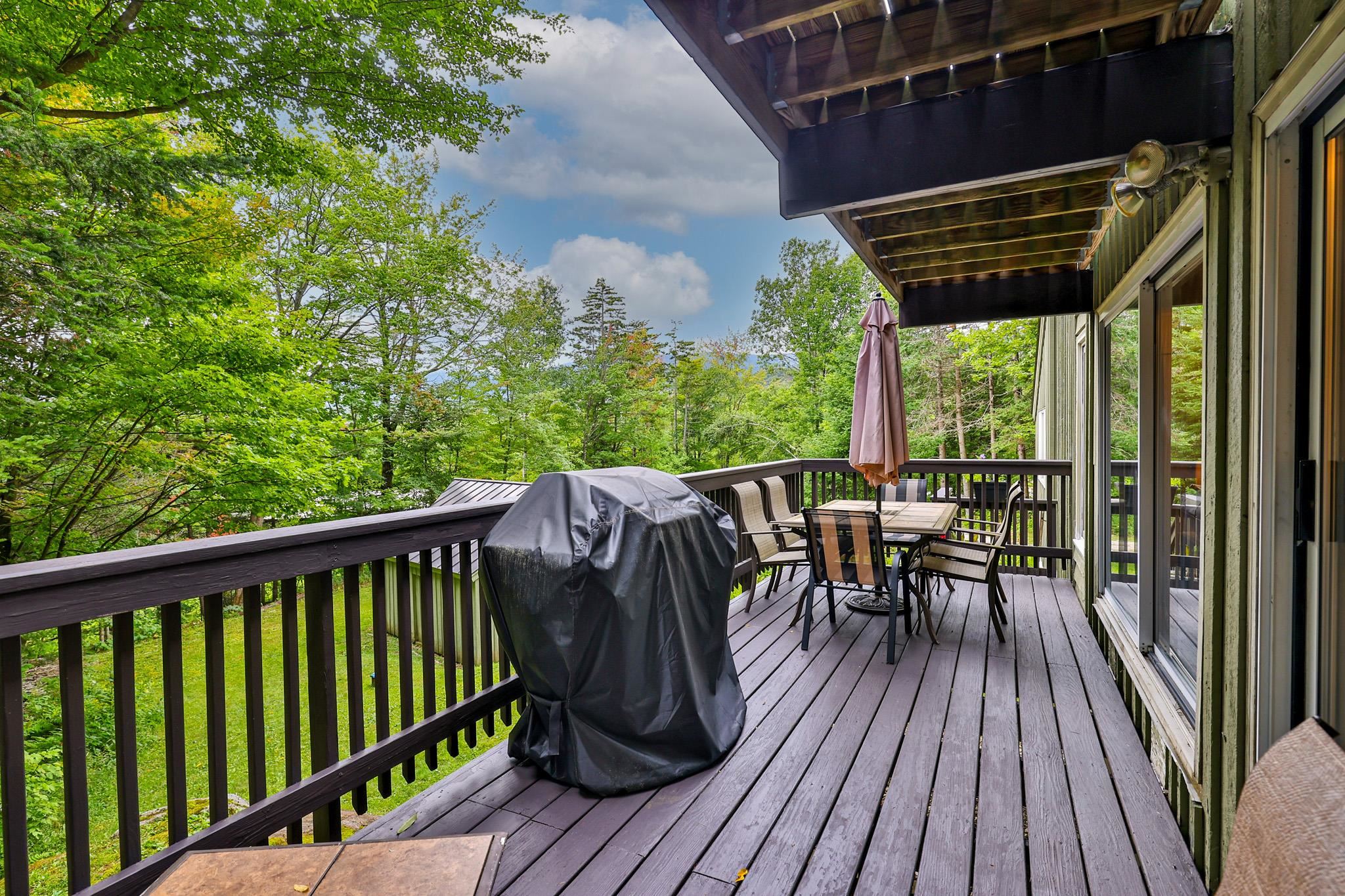 183 Southview Path Property Photo 6