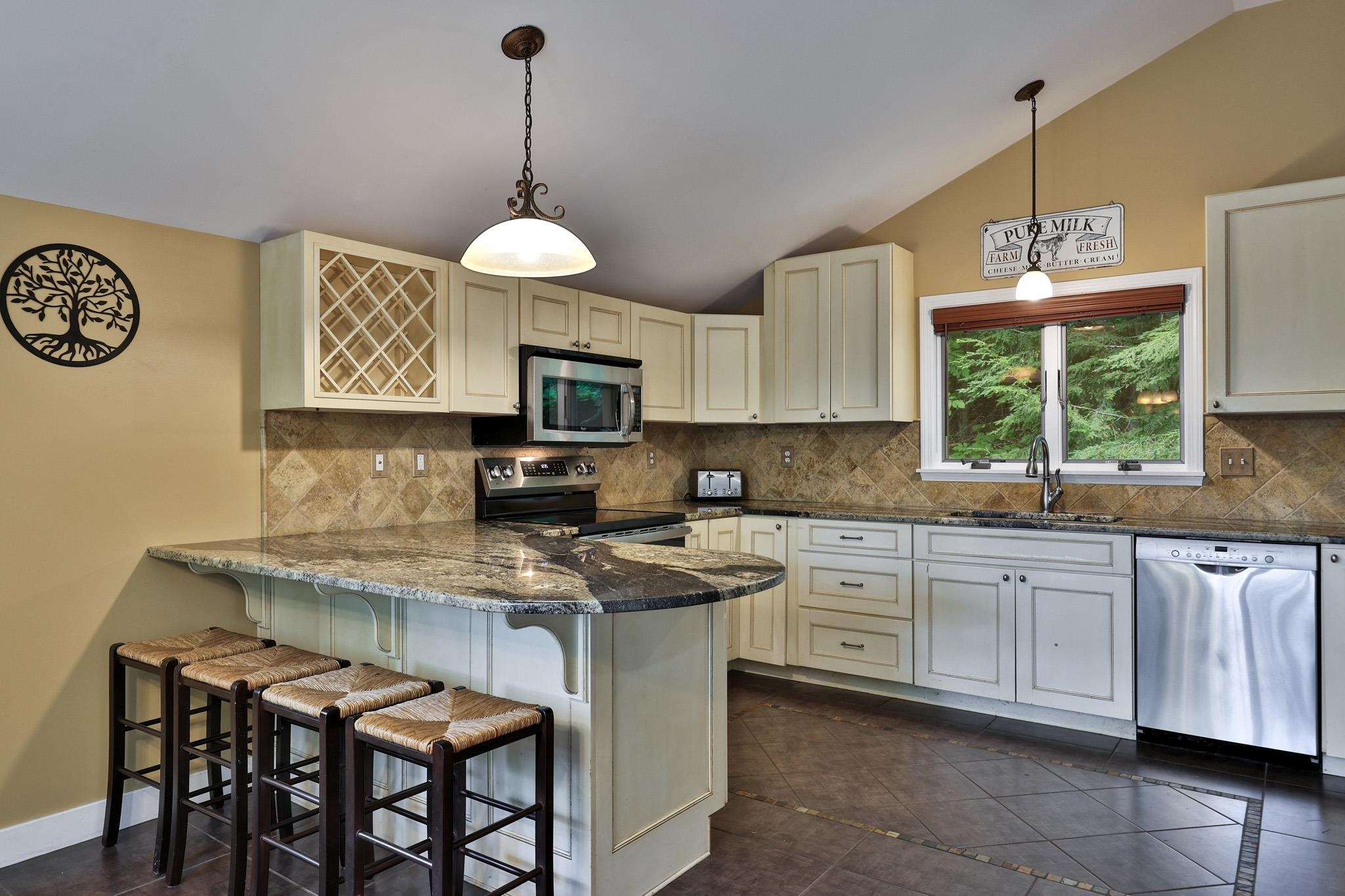 183 Southview Path Property Photo 10