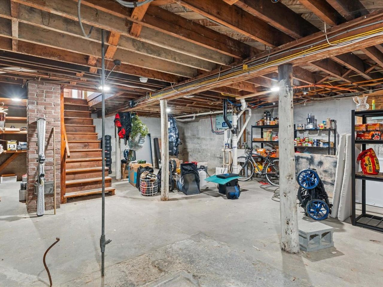 170 Shelburne Street Property Photo 38