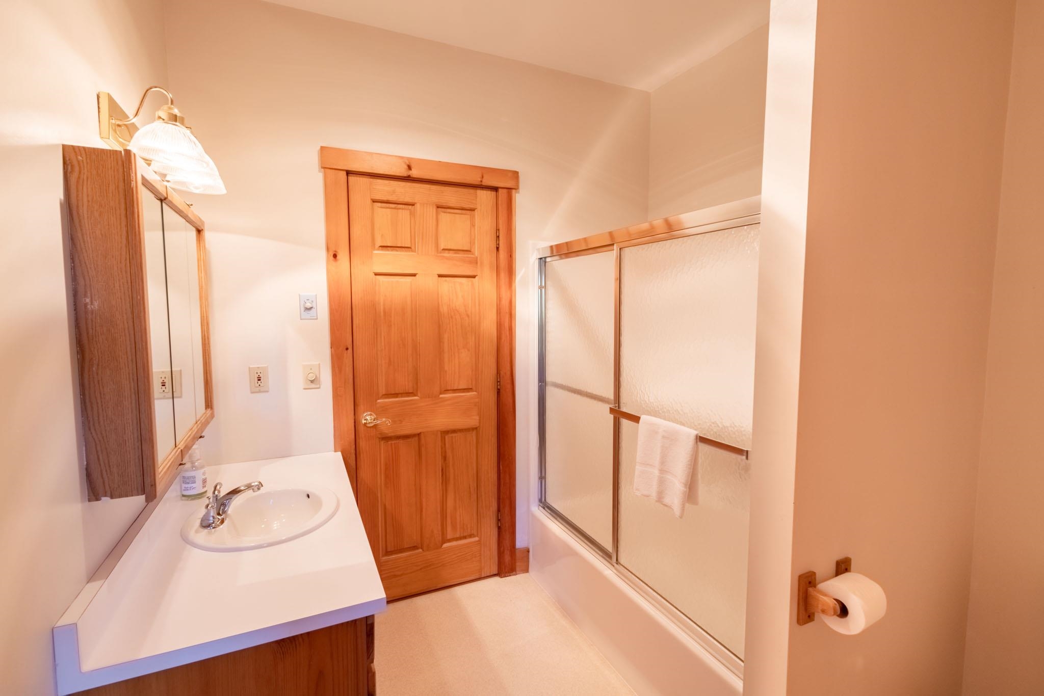 533 North Village Road Property Photo 24
