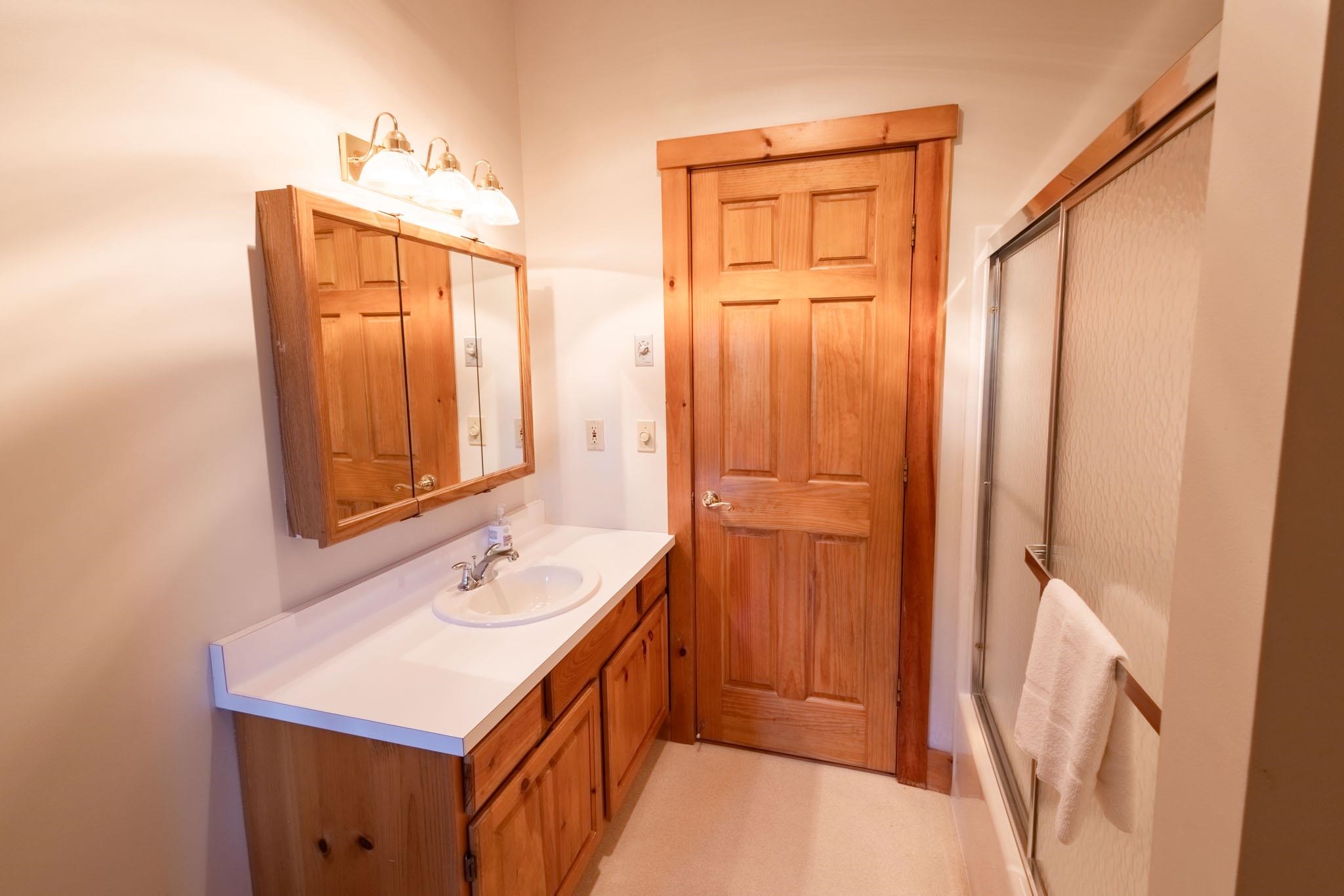 533 North Village Road Property Photo 25