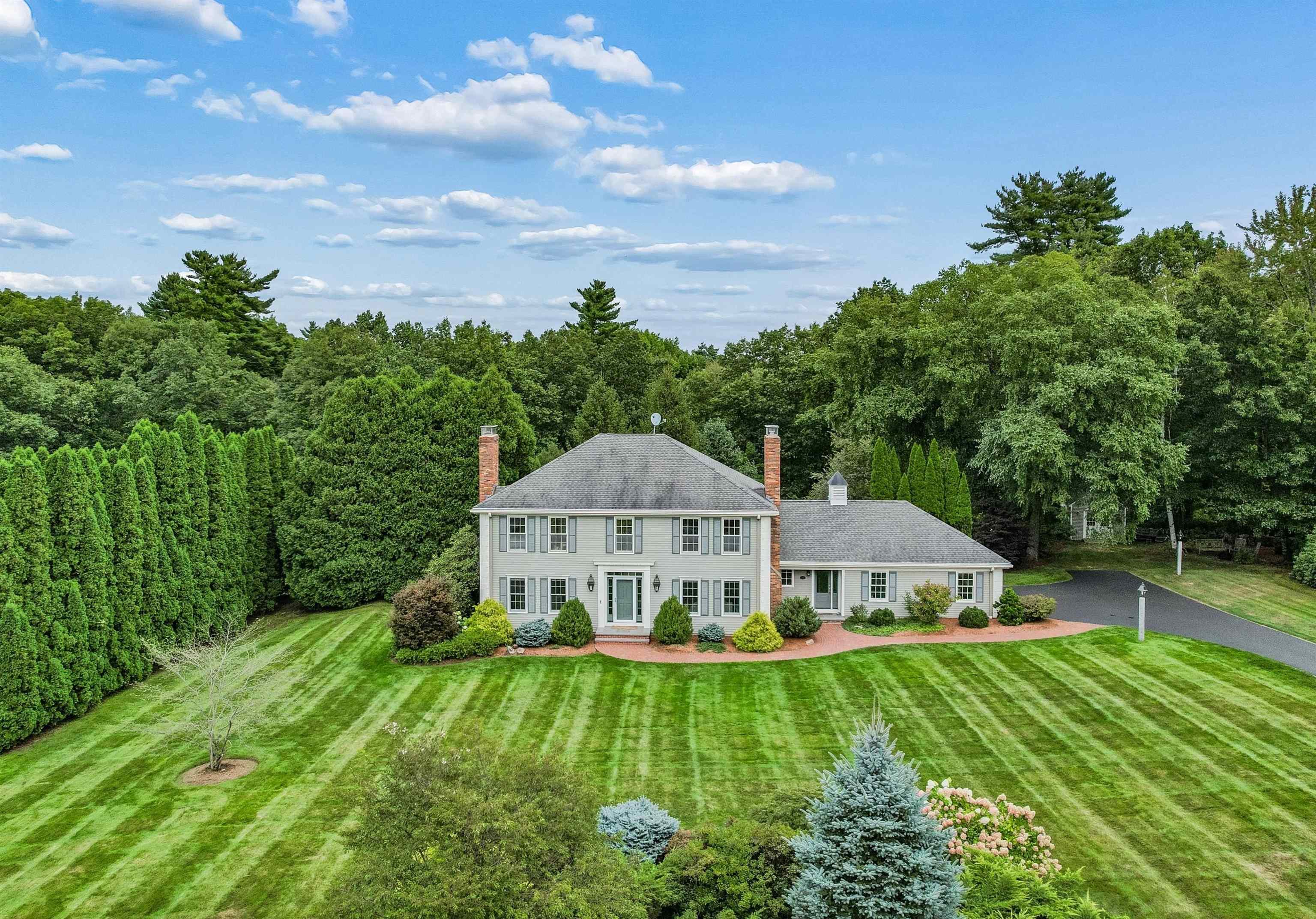 10 Puritan Drive Property Photo 1