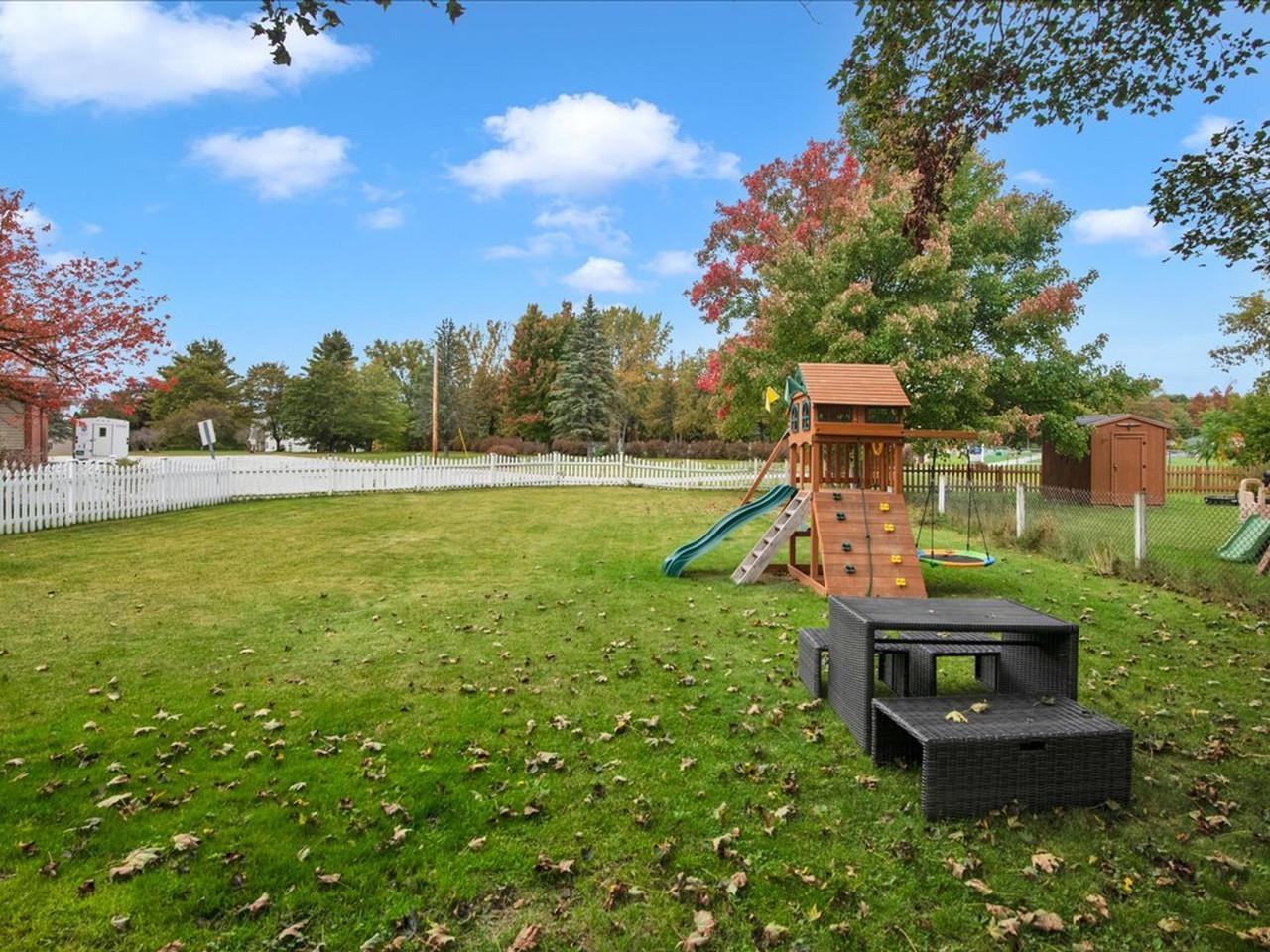 85 Canada Street Property Photo 36