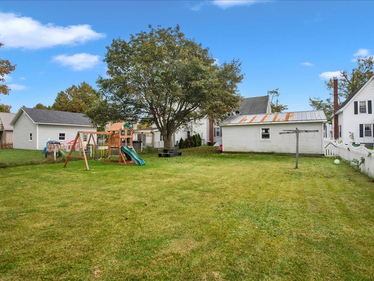 85 Canada Street Property Photo 37