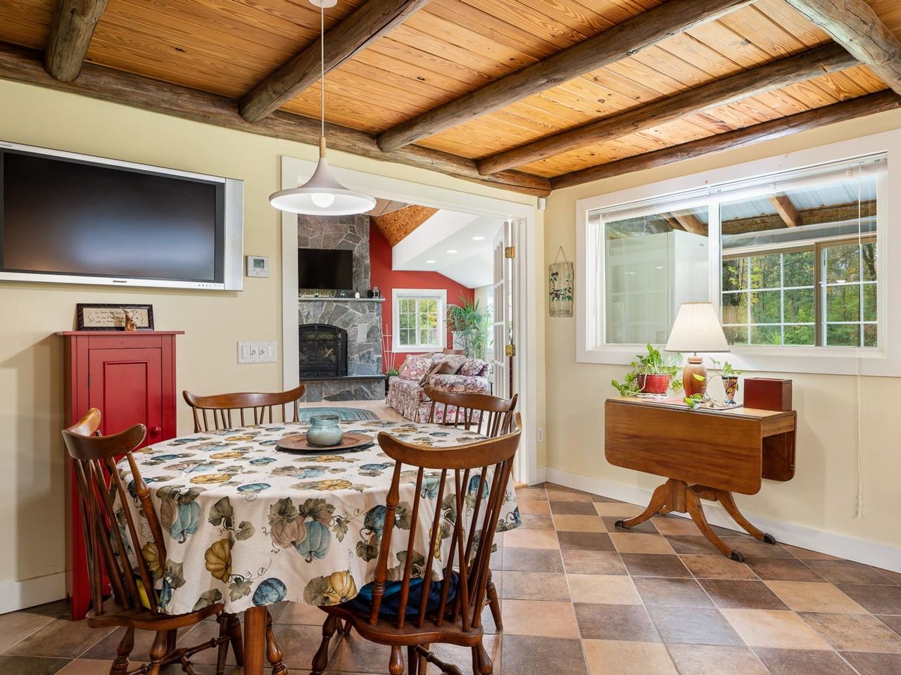 2088 Town Line Road Property Photo 13